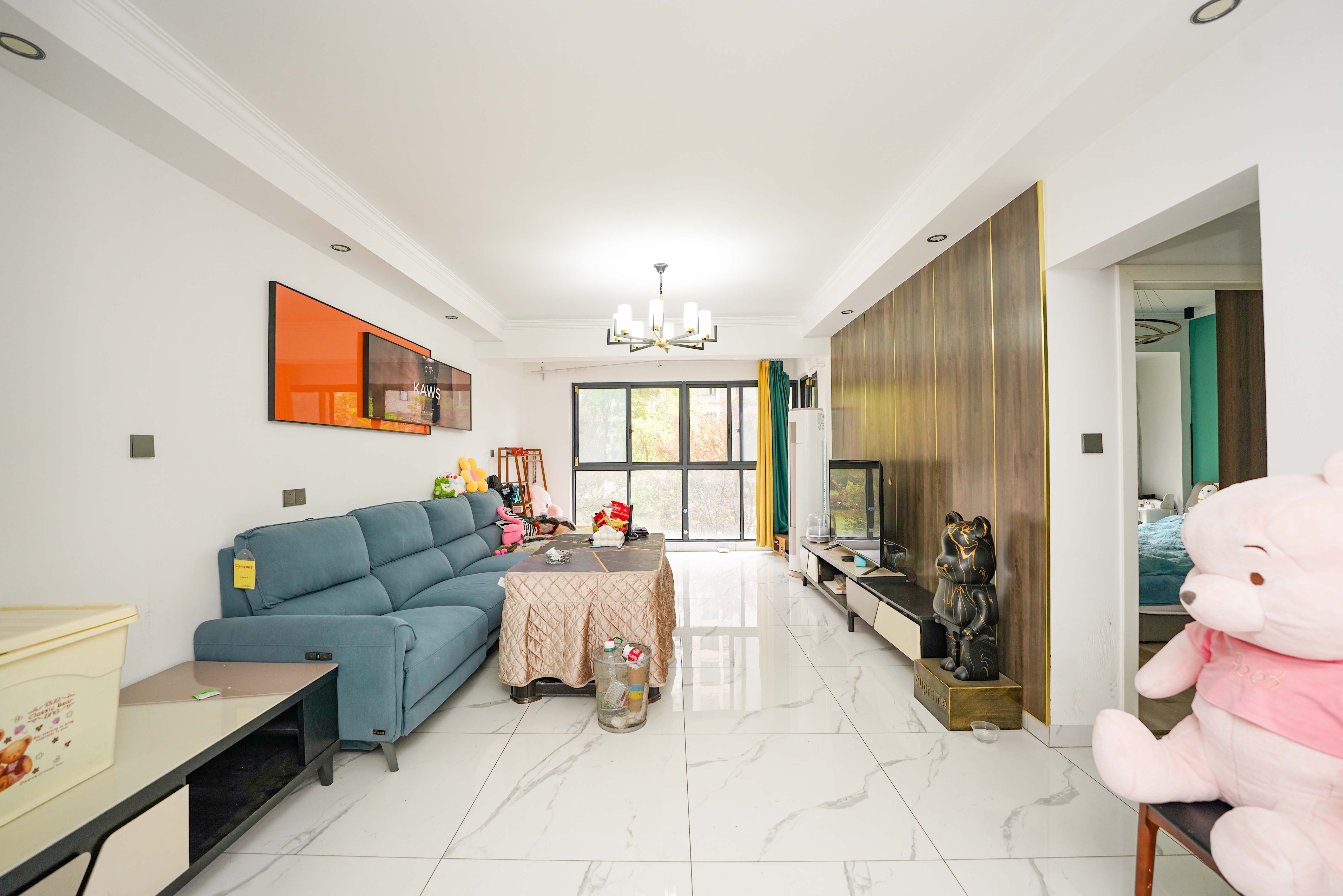 五矿万境蓝山 3室2厅1卫 110.0万 五矿万境蓝山 3室2厅1卫 110.0万客厅