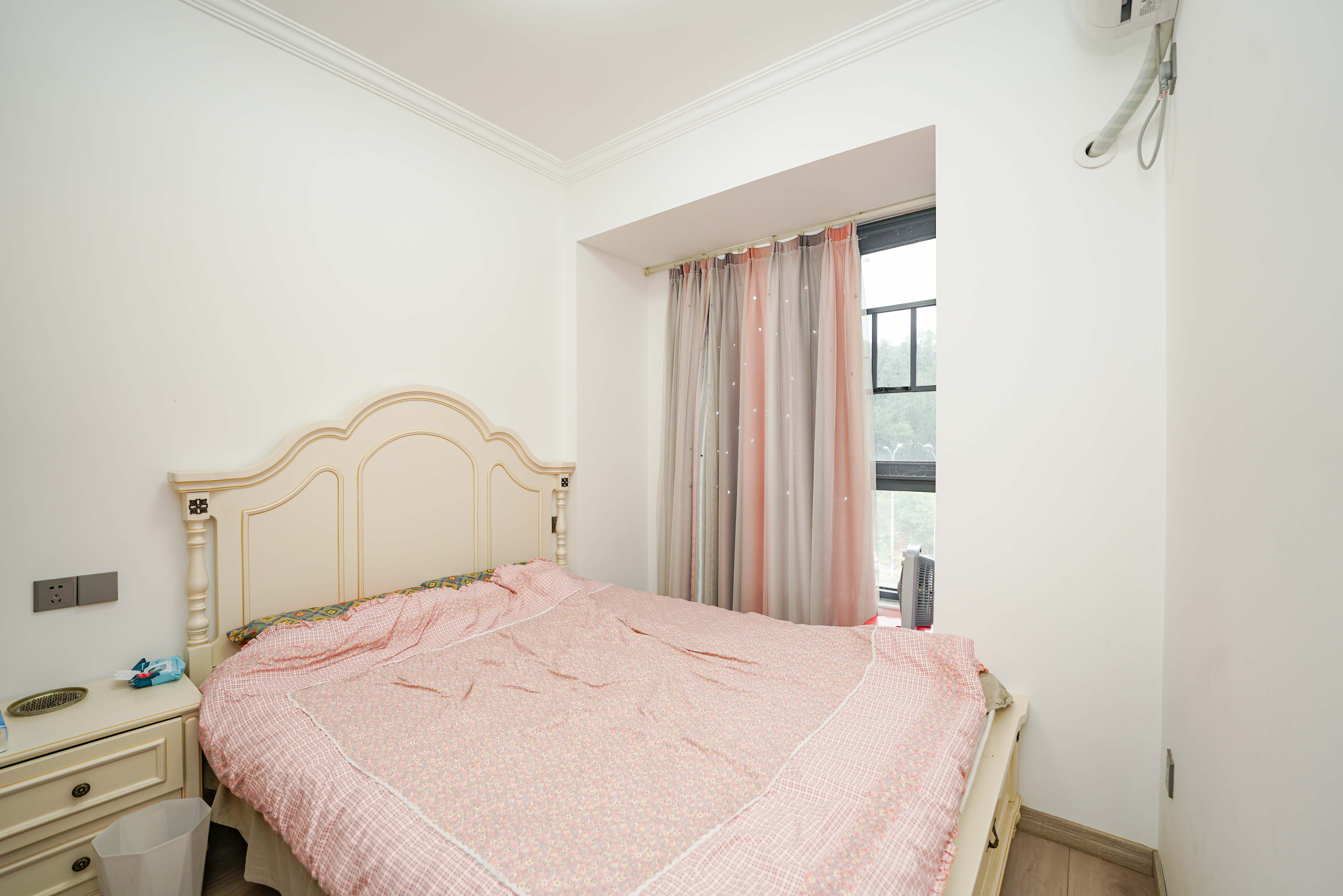 五矿万境蓝山 3室2厅1卫 110.0万 五矿万境蓝山 3室2厅1卫 110.0万卧室