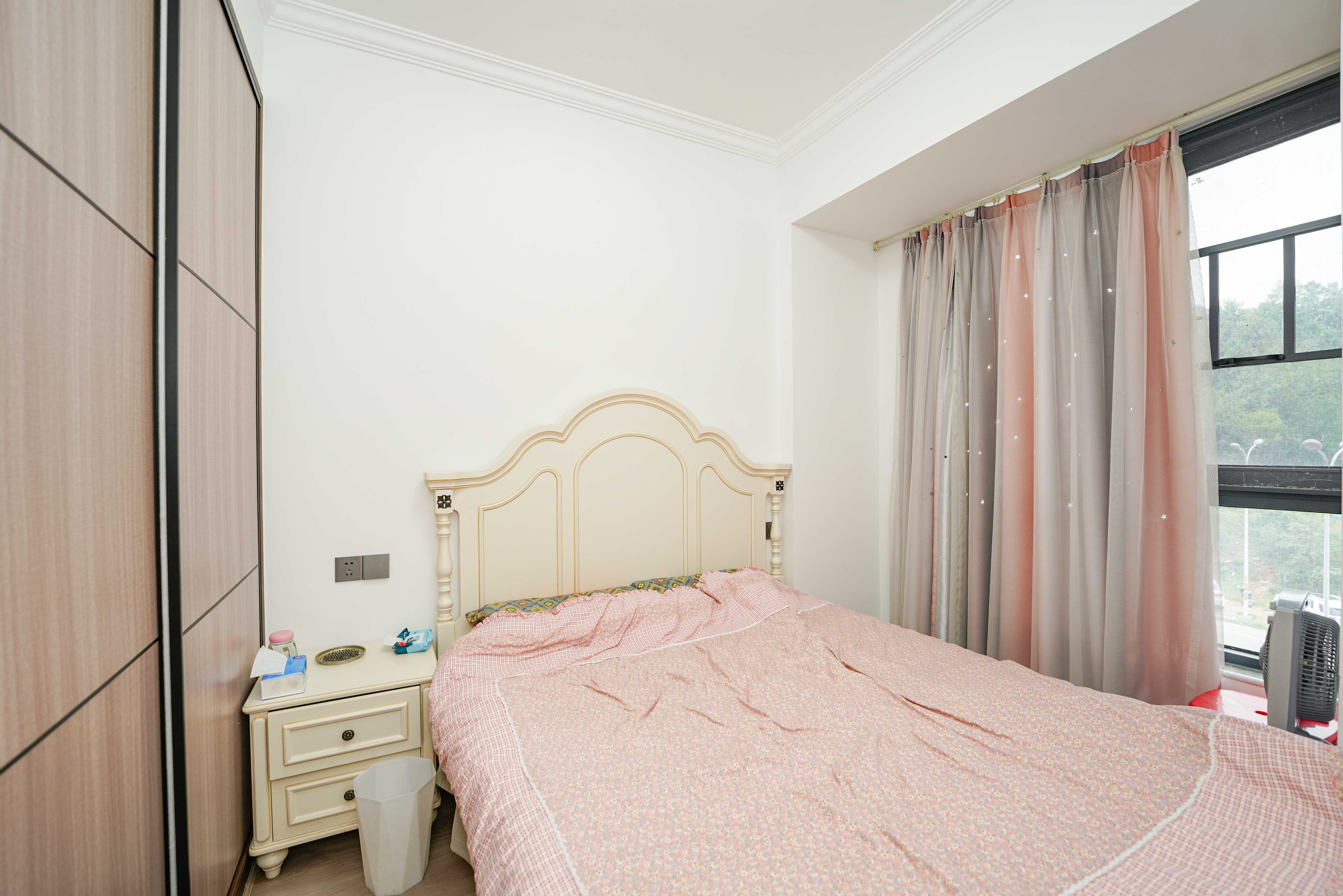 五矿万境蓝山 3室2厅1卫 110.0万 五矿万境蓝山 3室2厅1卫 110.0万卧室