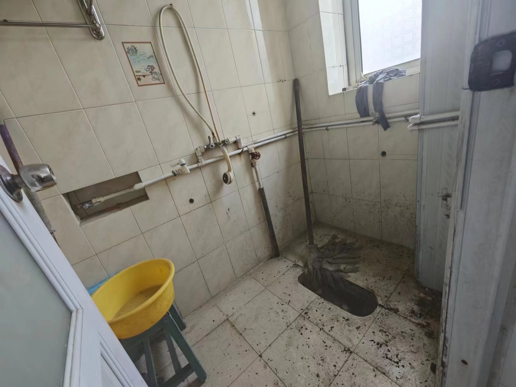 银馨家园(贺家土电厂生活区)  2室1厅1卫    18.0万 银馨家园(贺家土电厂生活区)  2室1厅1卫    18.0万室内图