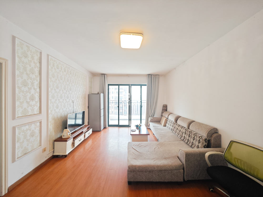 博长山水香颐  4室2厅2卫    95.0万