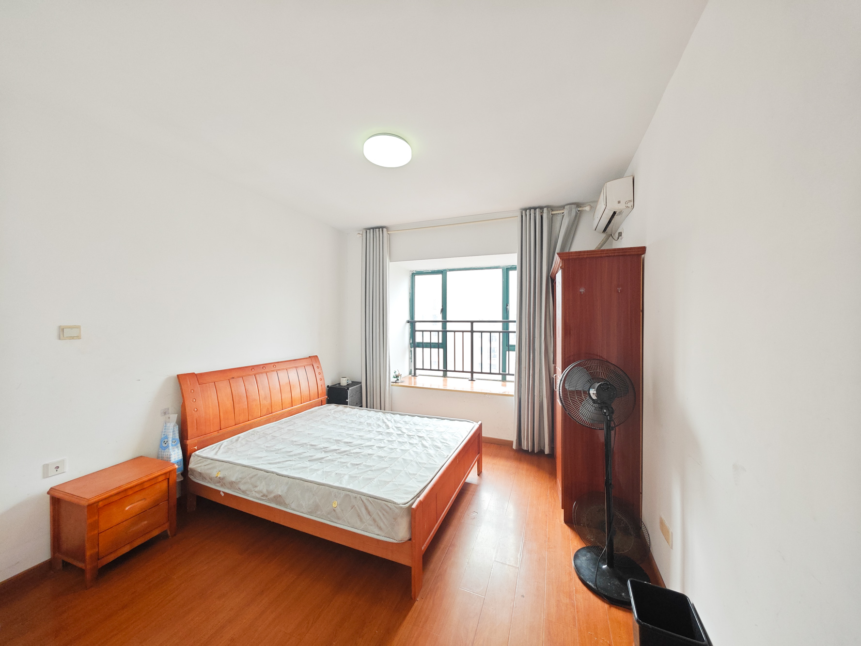 博长山水香颐  4室2厅2卫    95.0万 博长山水香颐  4室2厅2卫    95.0万卧室