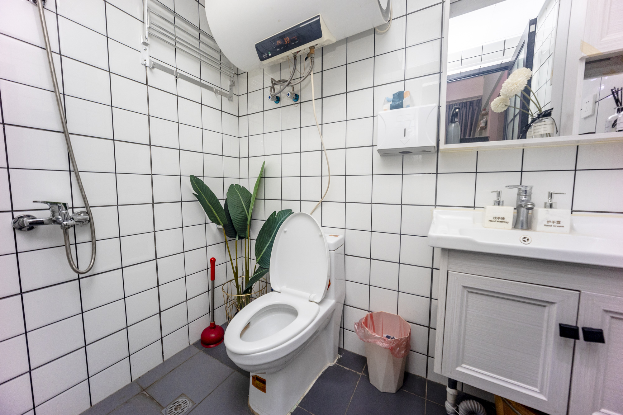 摩天一号 1室1厅1卫 54.0万 摩天一号 1室1厅1卫 54.0万其他