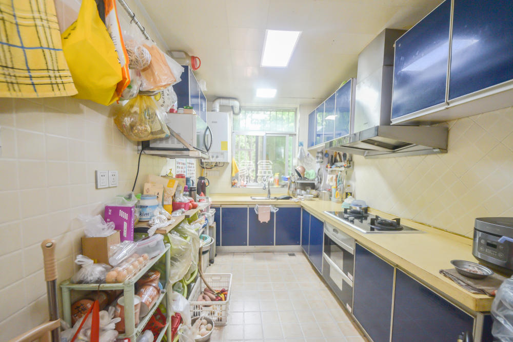 金地華園  3室2廳2衛(wèi)   118.00萬(wàn)