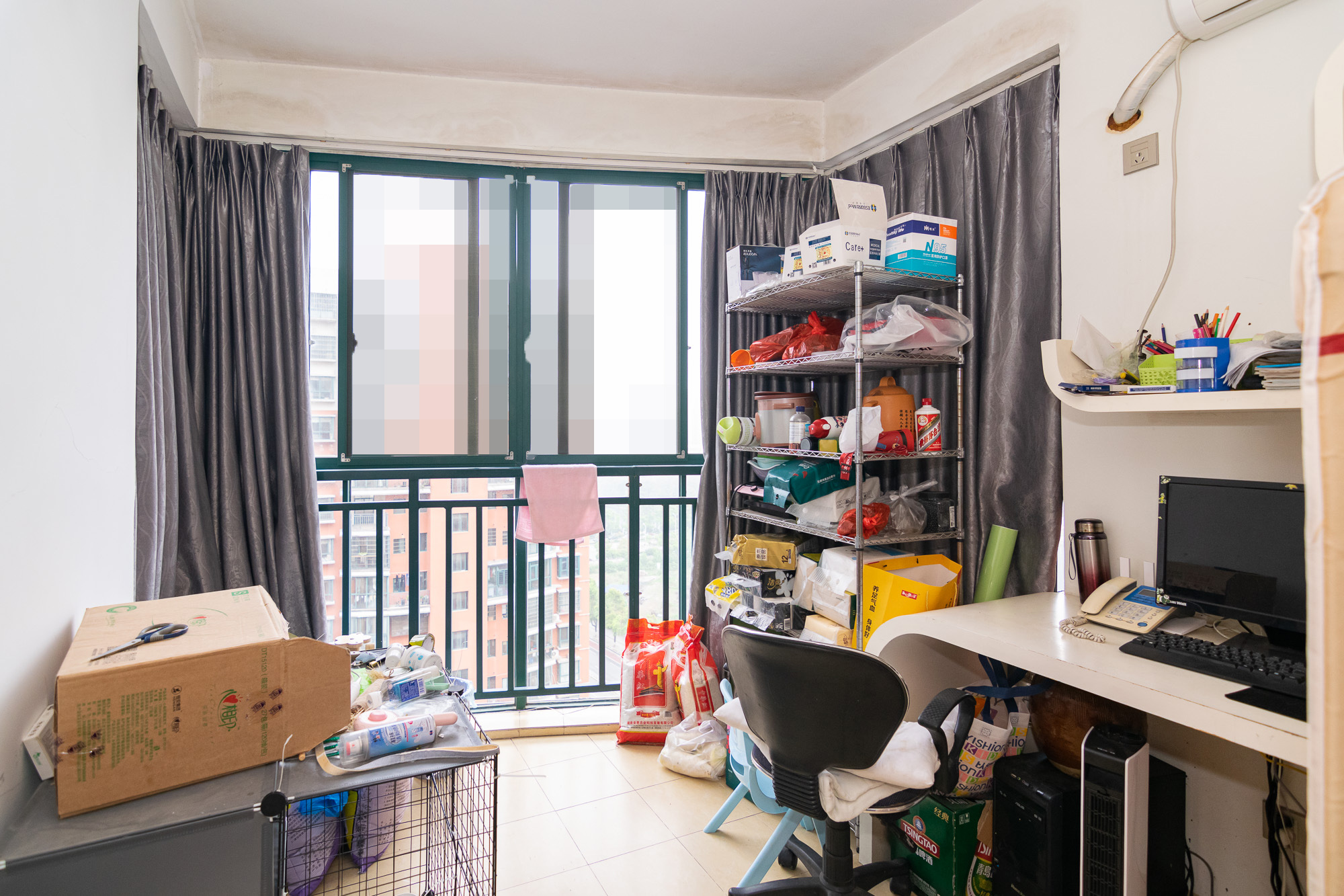 百合湖滨花园 4室2厅2卫 88.0万 百合湖滨花园 4室2厅2卫 88.0万阳台