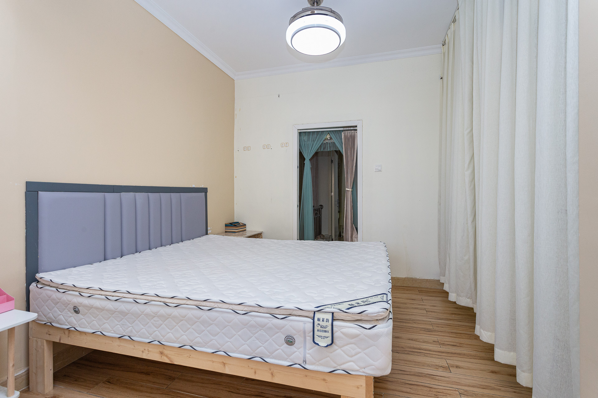 勤诚达新界  1室1厅1卫    43.8万 勤诚达新界  1室1厅1卫    43.8万卧室