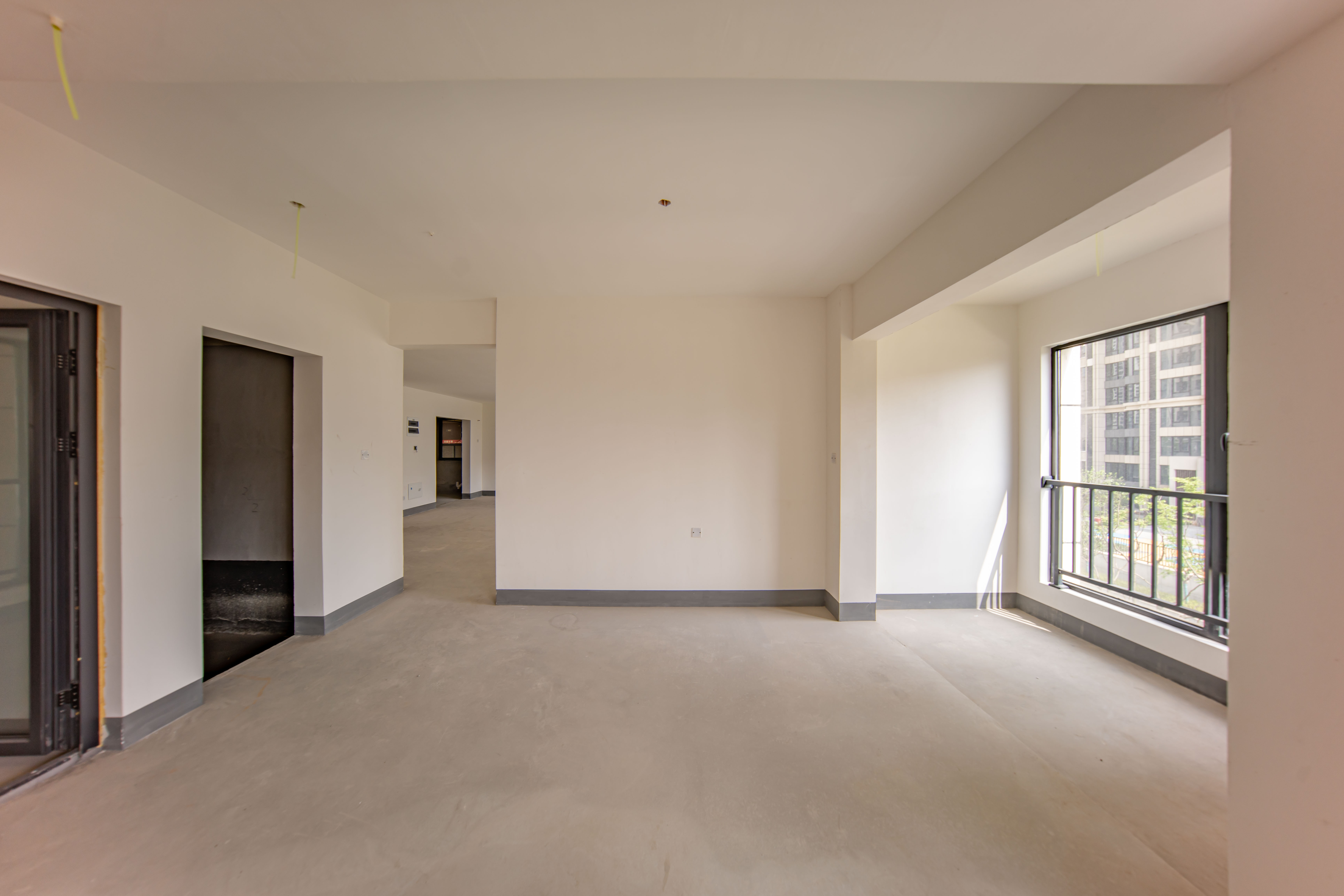 建投象山国际  5室2厅2卫    238.0万 建投象山国际  5室2厅2卫    238.0万卧室