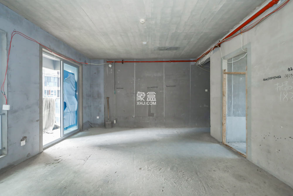 保利天禧D区  4室2厅2卫    198.0万