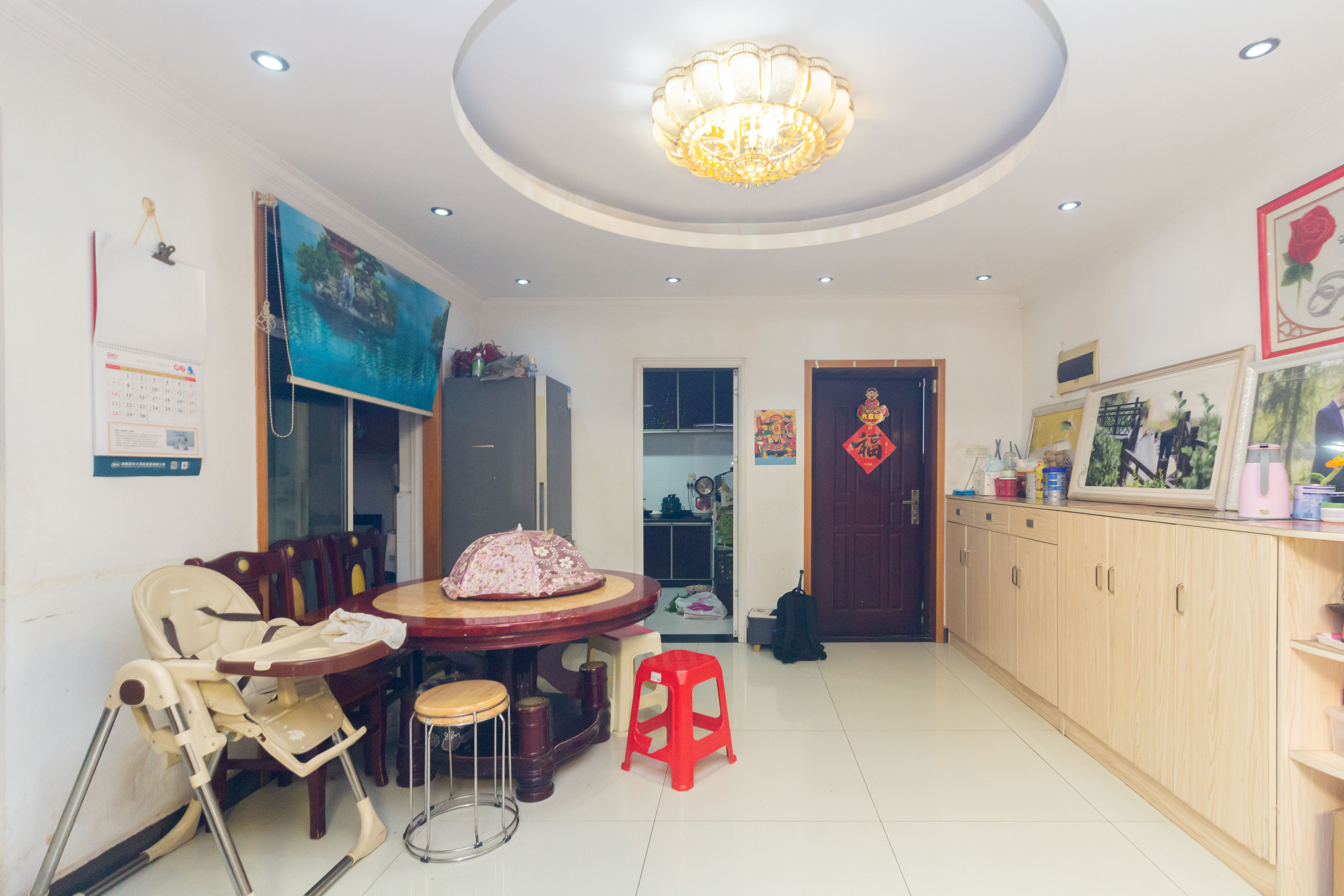 丁家高层公寓(领尚公寓)  4室2厅2卫    69.8万 丁家高层公寓(领尚公寓)  4室2厅2卫    69.8万客厅