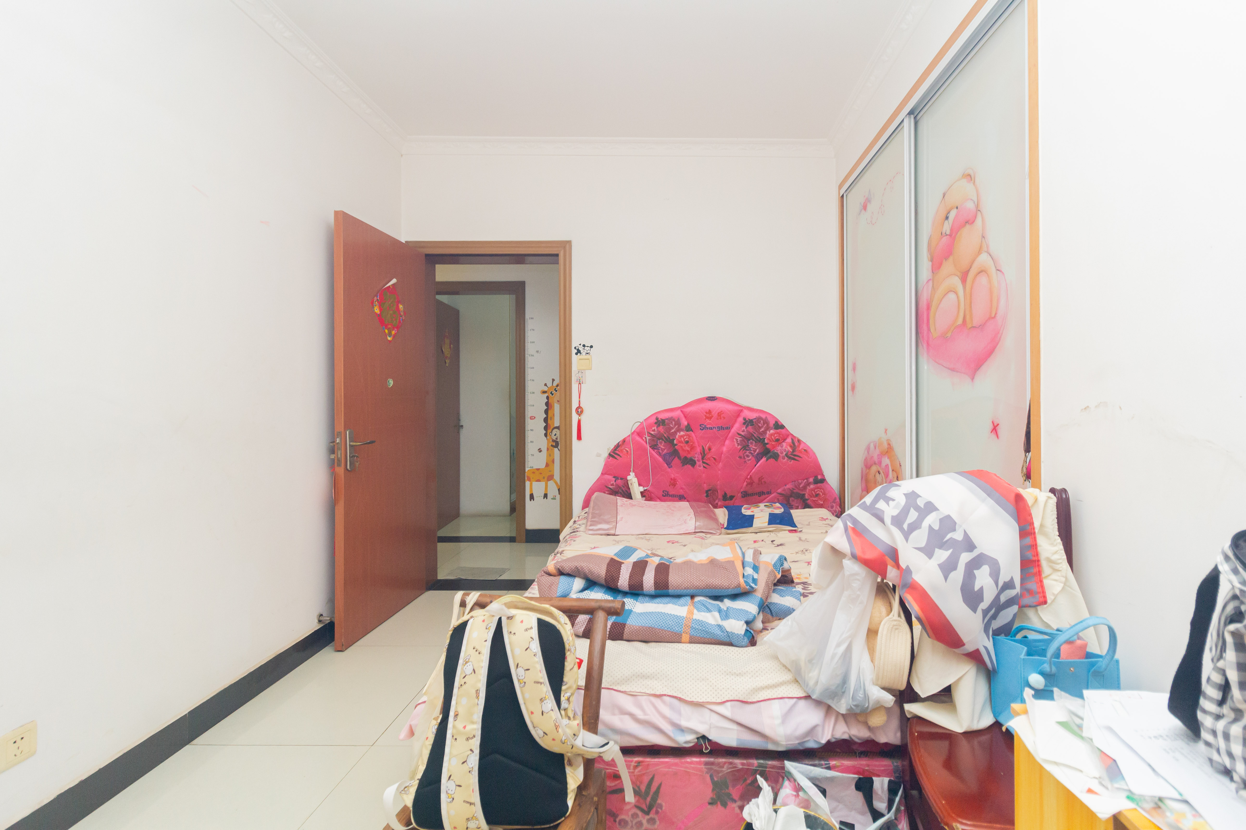 丁家高层公寓(领尚公寓)  4室2厅2卫    69.8万 丁家高层公寓(领尚公寓)  4室2厅2卫    69.8万卧室