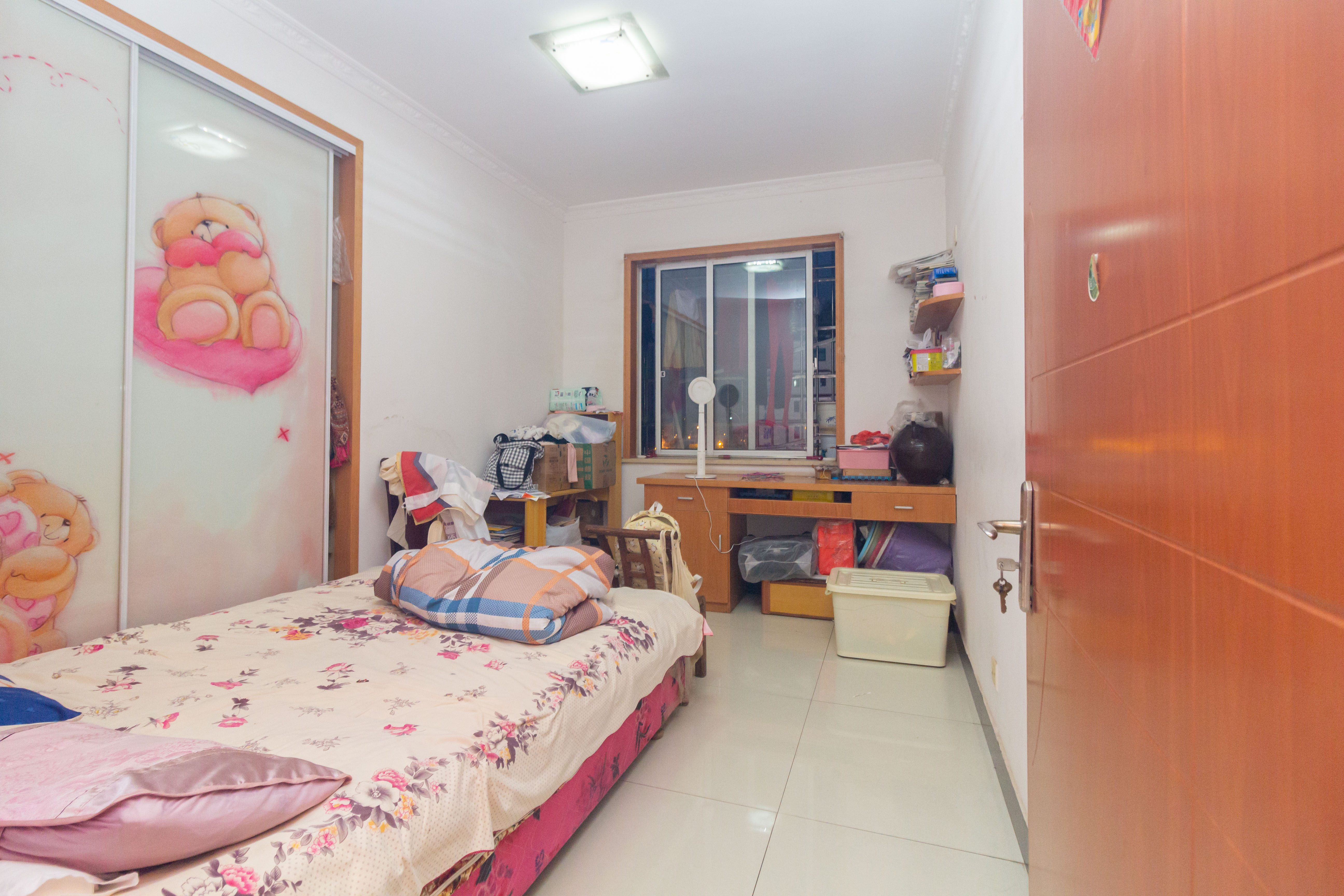 丁家高层公寓(领尚公寓)  4室2厅2卫    69.8万 丁家高层公寓(领尚公寓)  4室2厅2卫    69.8万卧室