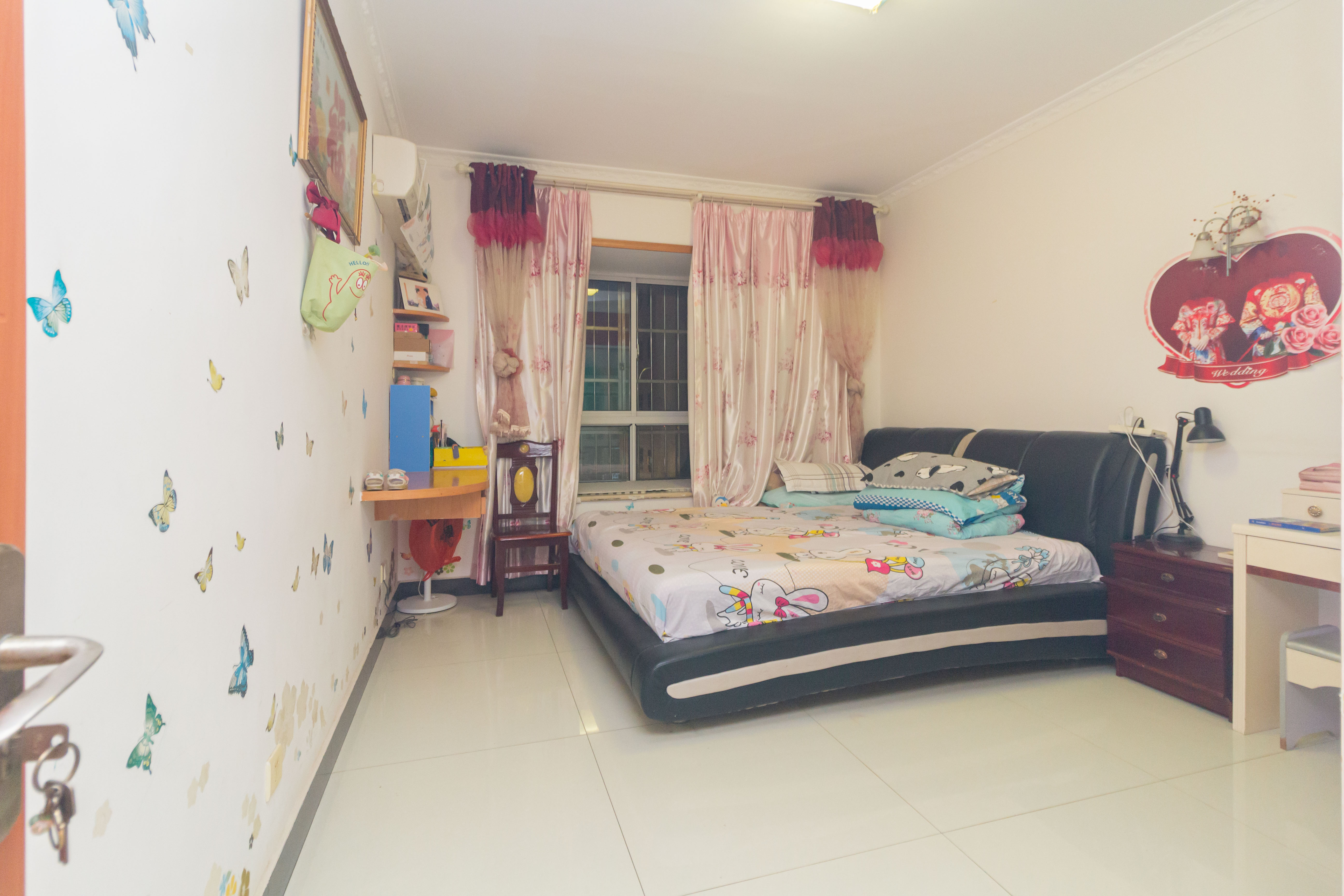 丁家高层公寓(领尚公寓)  4室2厅2卫    69.8万 丁家高层公寓(领尚公寓)  4室2厅2卫    69.8万卧室