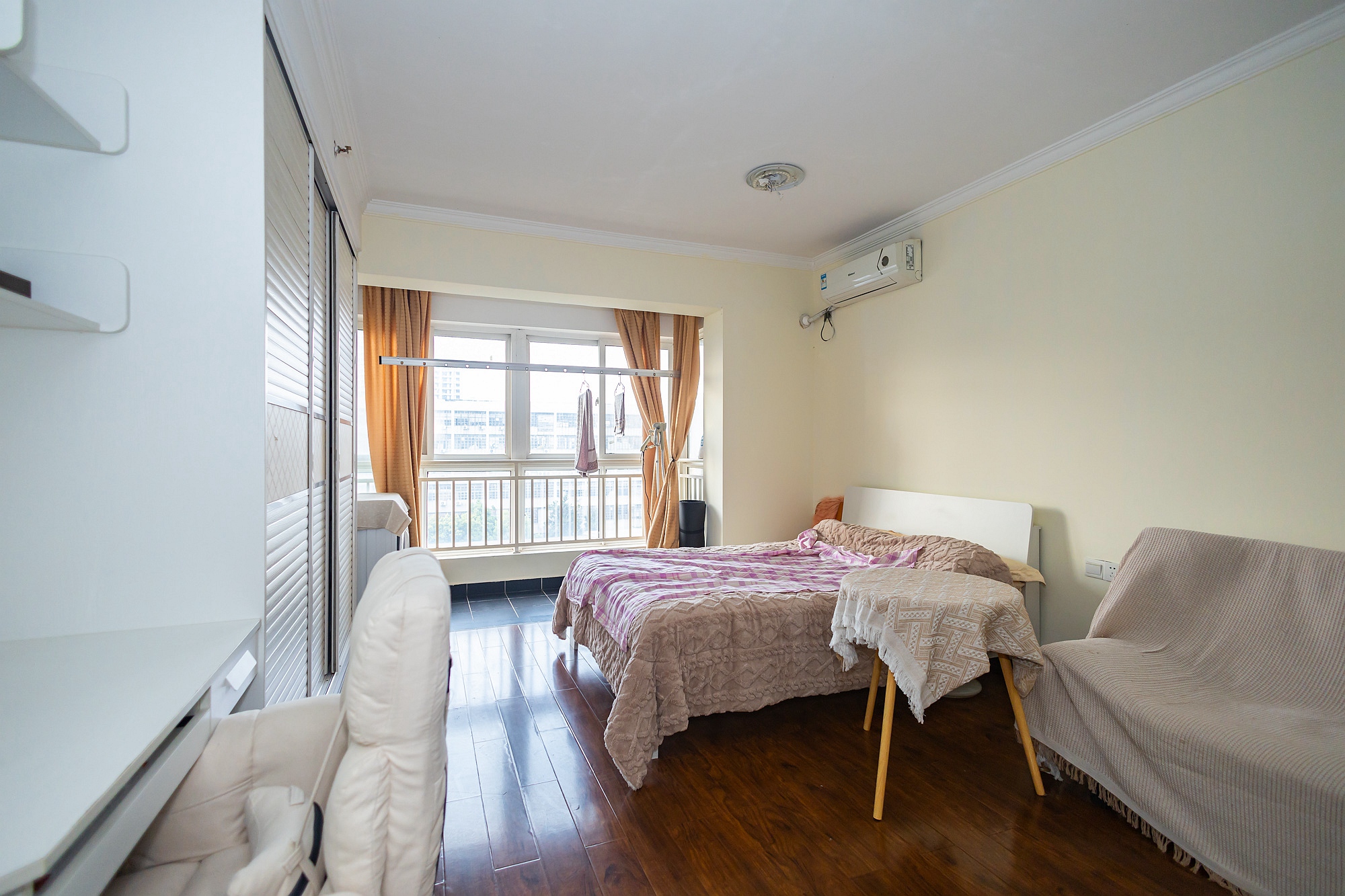 时代星城 1室1厅1卫 22.0万 时代星城 1室1厅1卫 22.0万客厅