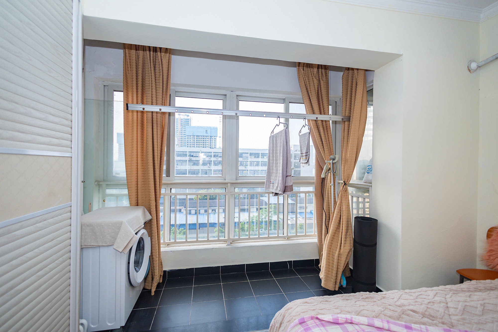 时代星城 1室1厅1卫 22.0万 时代星城 1室1厅1卫 22.0万阳台