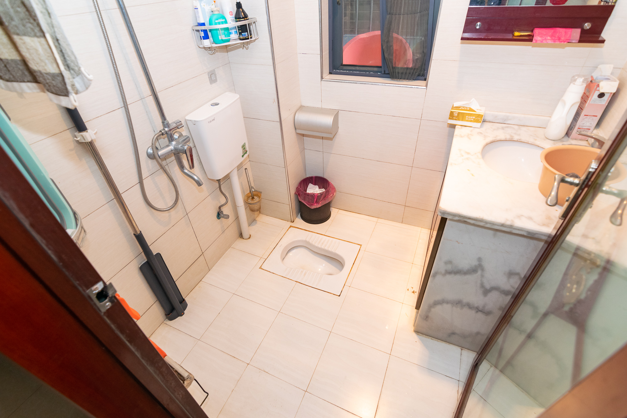 联诚国际城  3室2厅1卫    80.0万卫生间