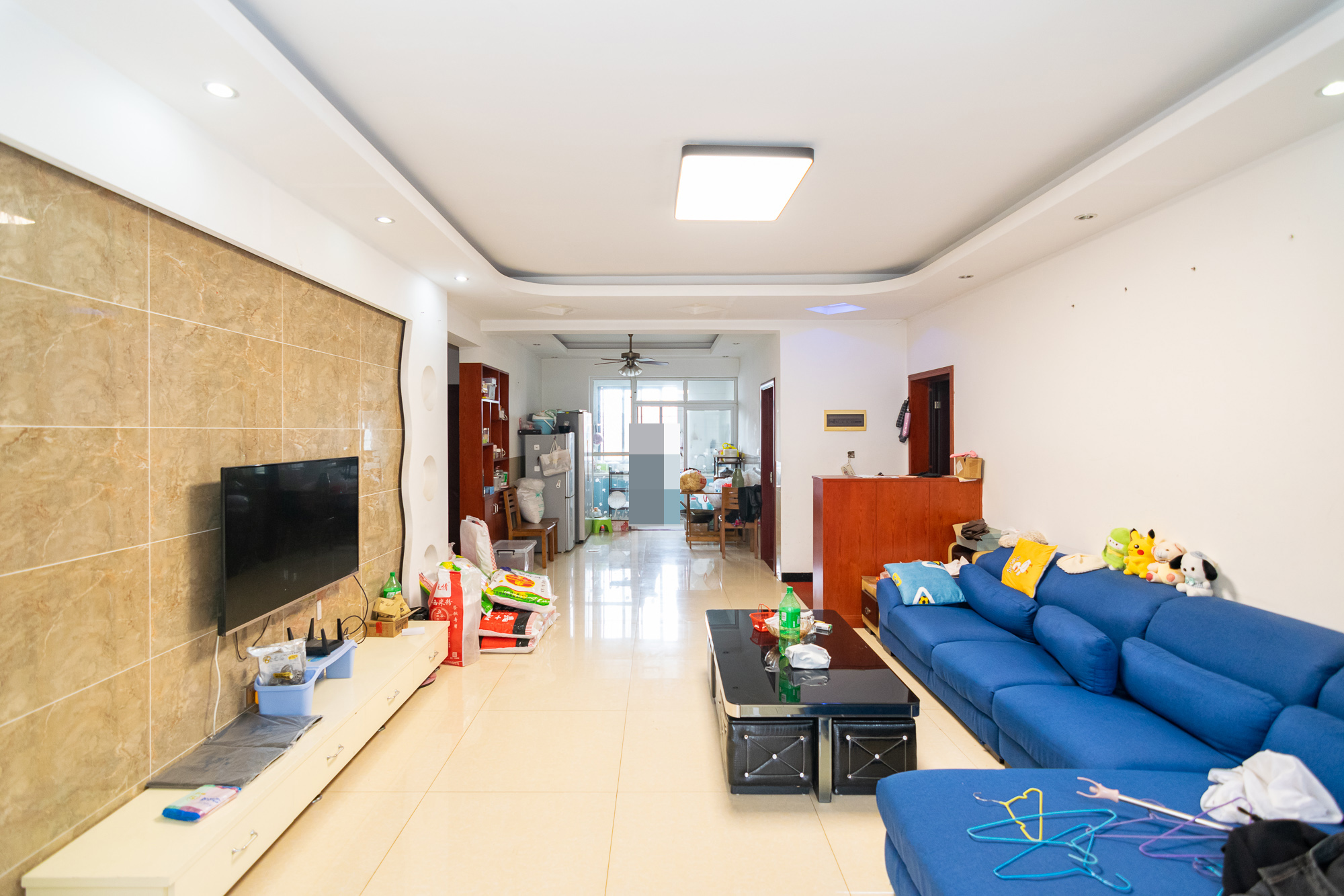 联诚国际城  3室2厅1卫    80.0万客厅