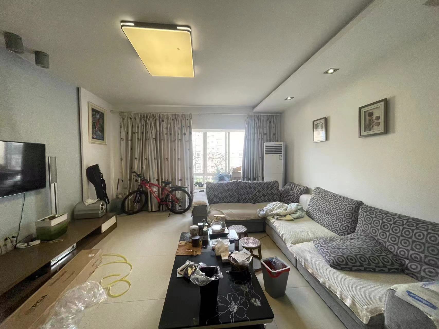 湘银二期世纪花园 3室2厅2卫 61.0万 湘银二期世纪花园 3室2厅2卫 61.0万室内图