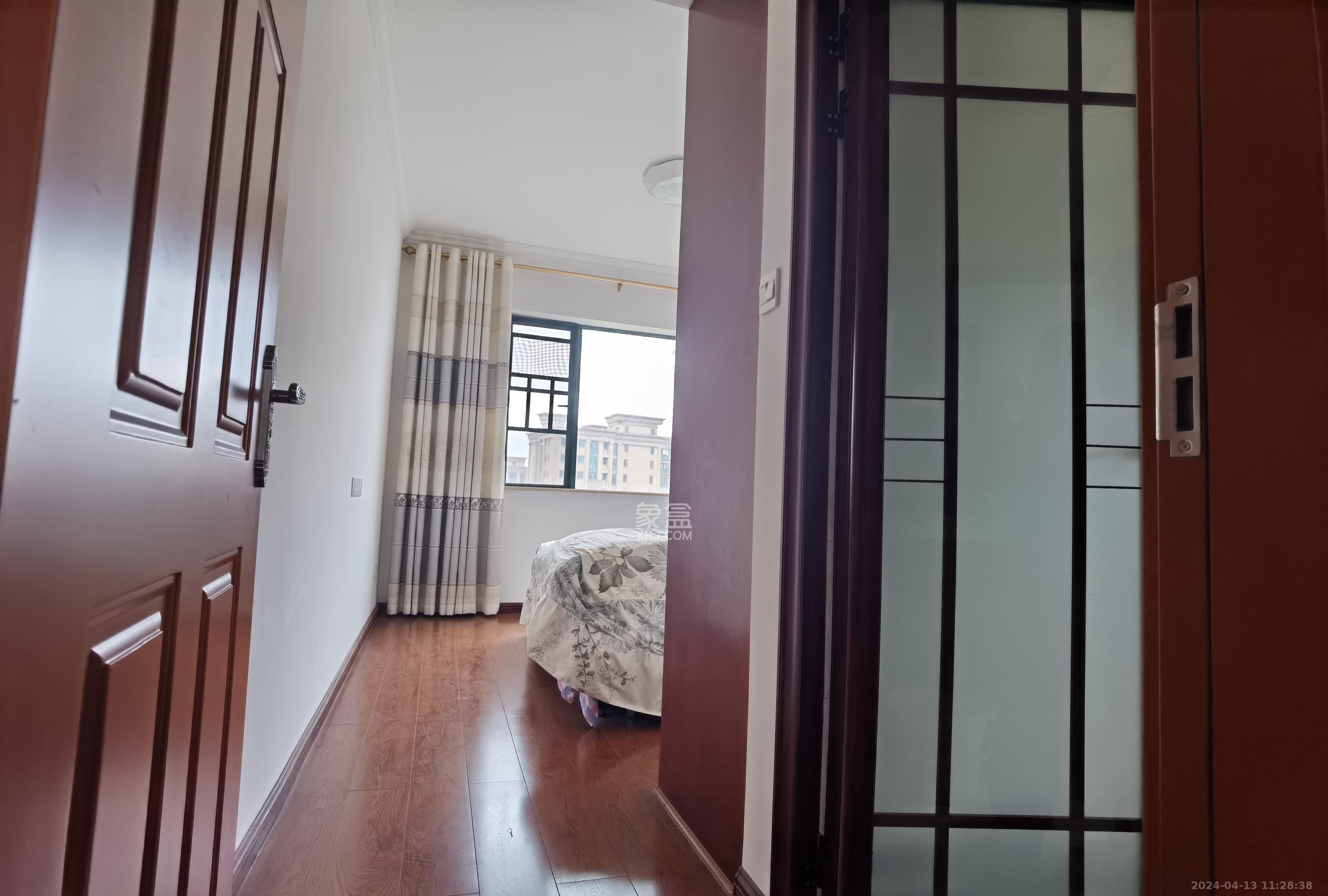 才子嘉都  3室2厅2卫   3300.00元/月室内图
