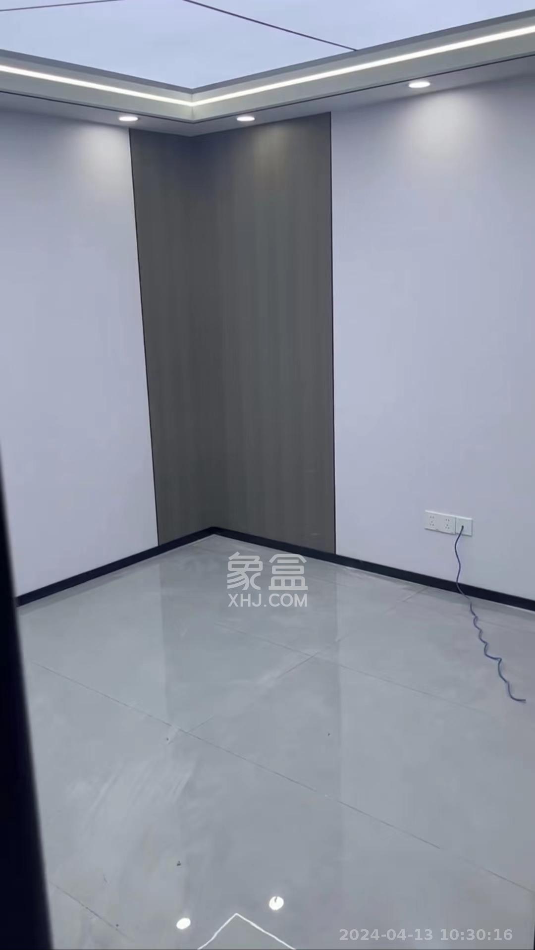 湘域中央  4室1厅1卫   10200.00元/月室内图