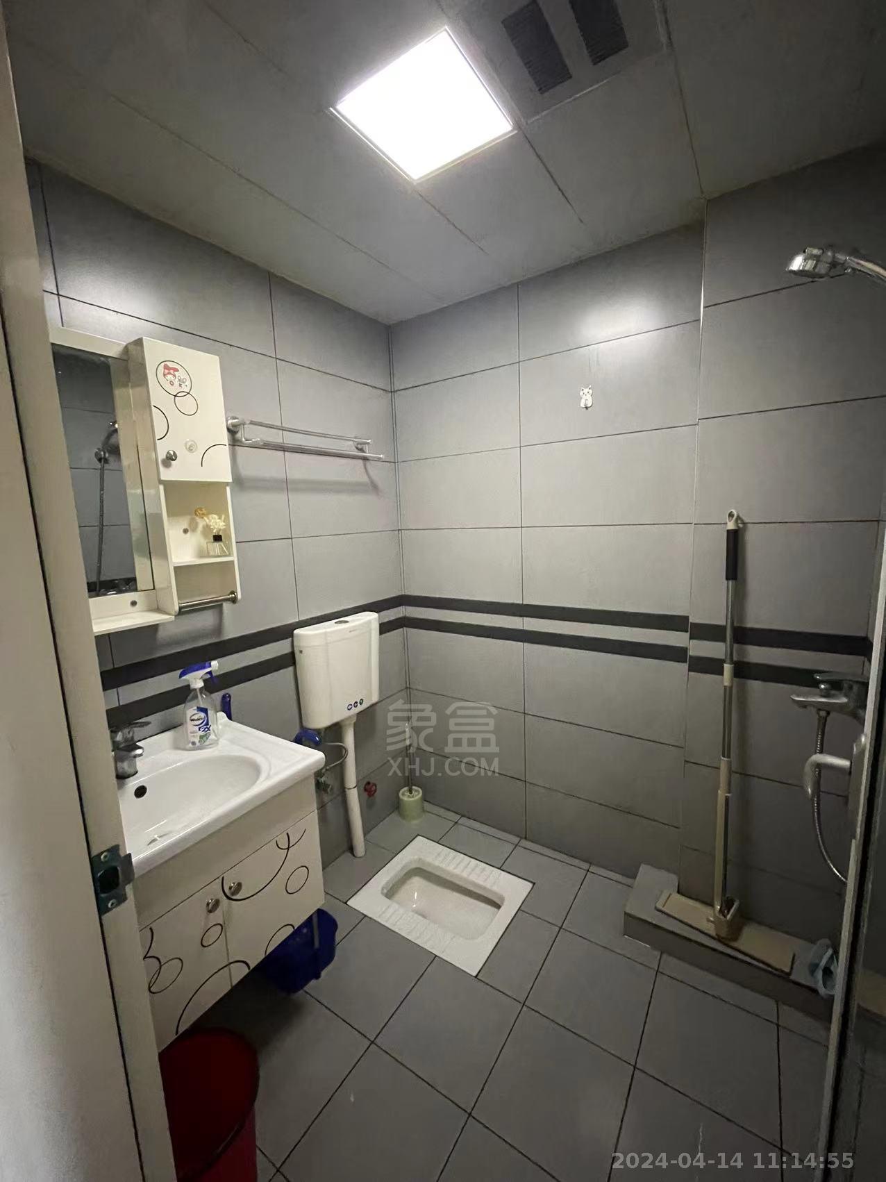 中建御山和苑  1室1厅1卫   1300.00元/月室内图