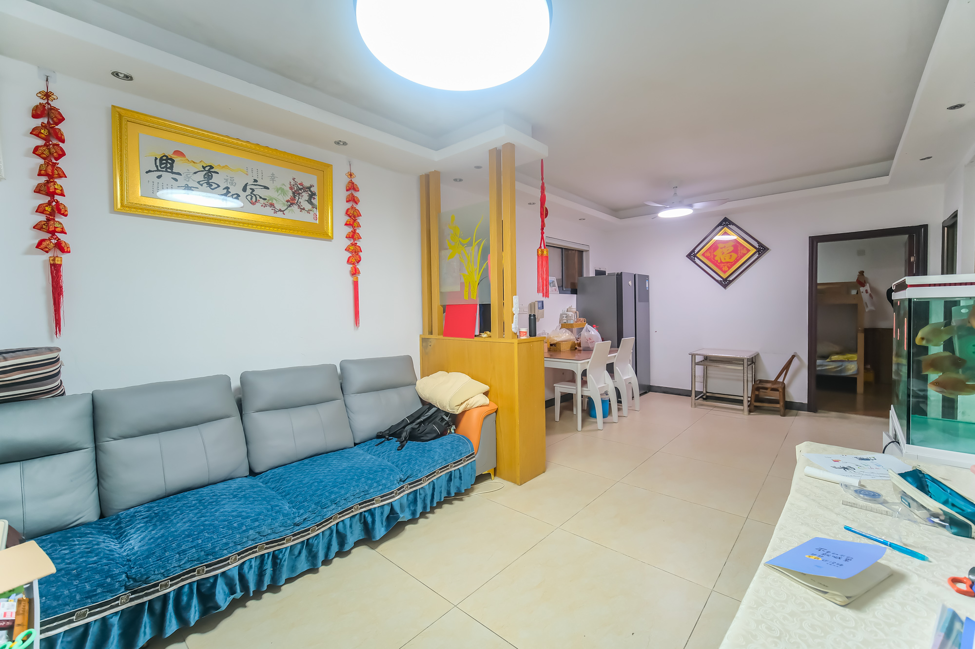 三一街区 3室2厅1卫 68.0万 三一街区 3室2厅1卫 68.0万客厅