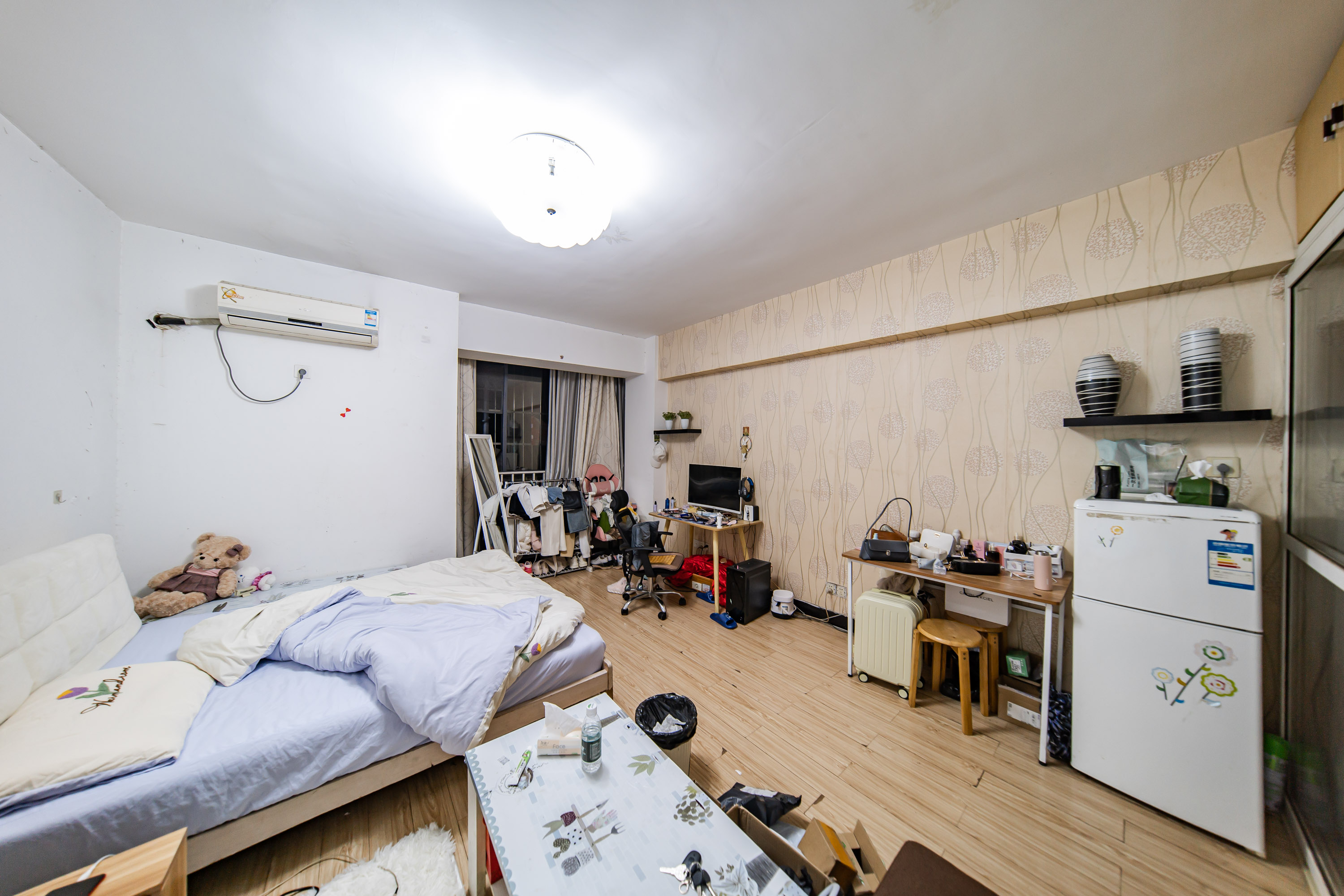 阳光100二期 1室1厅1卫 25.97万 阳光100二期 1室1厅1卫 25.97万客厅