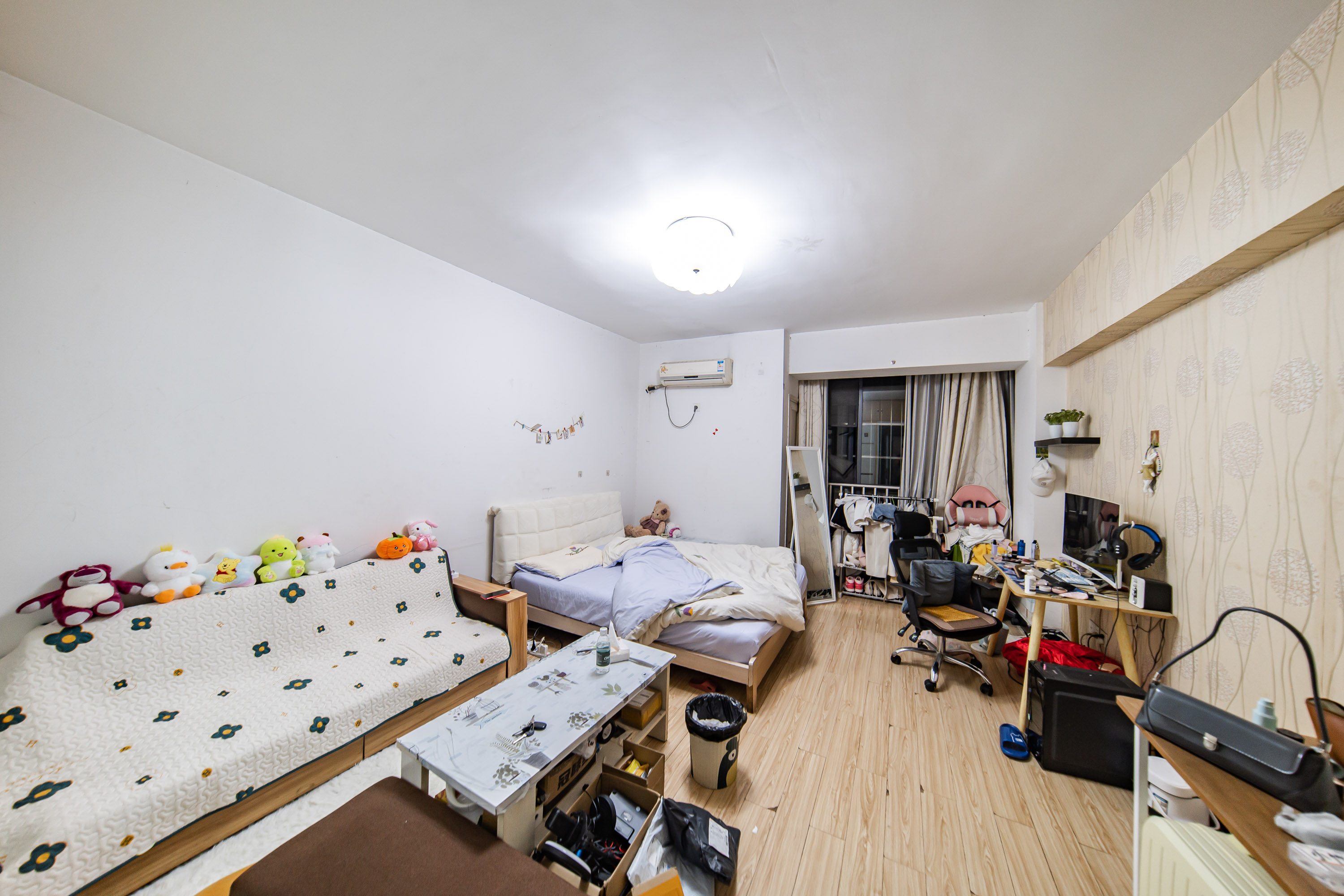 阳光100二期 1室1厅1卫 25.97万 阳光100二期 1室1厅1卫 25.97万卧室