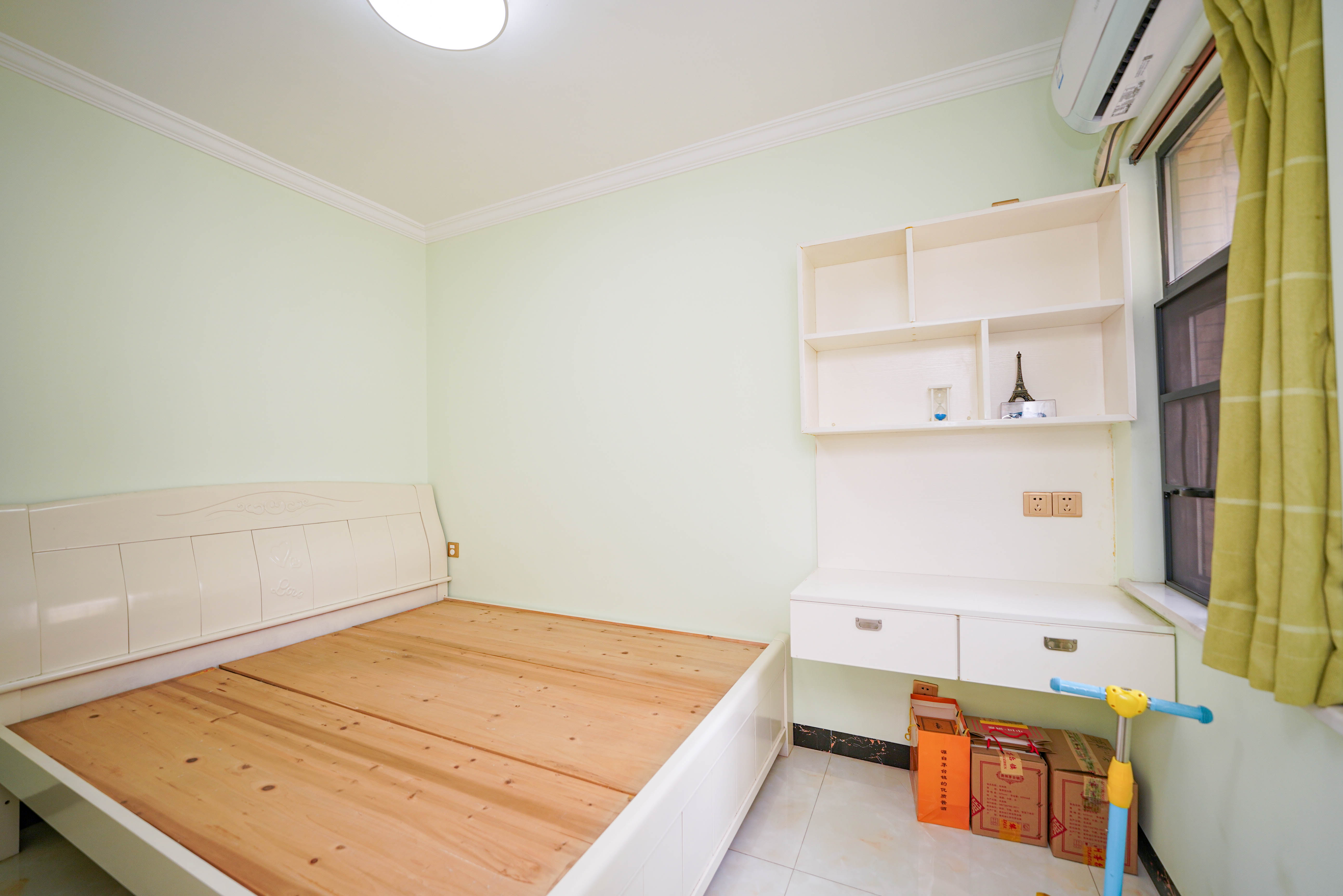 卢浮原著  3室2厅1卫    77.8万卧室