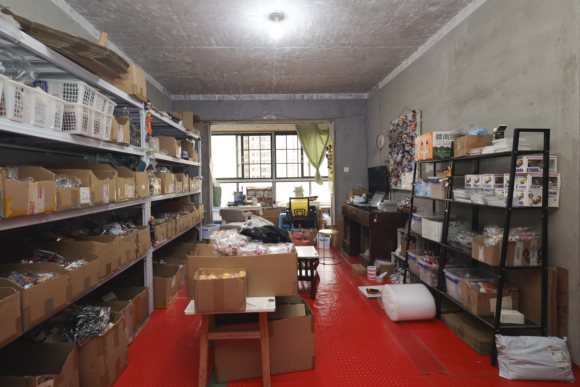 钱隆世家  3室2厅2卫   86.00万客厅