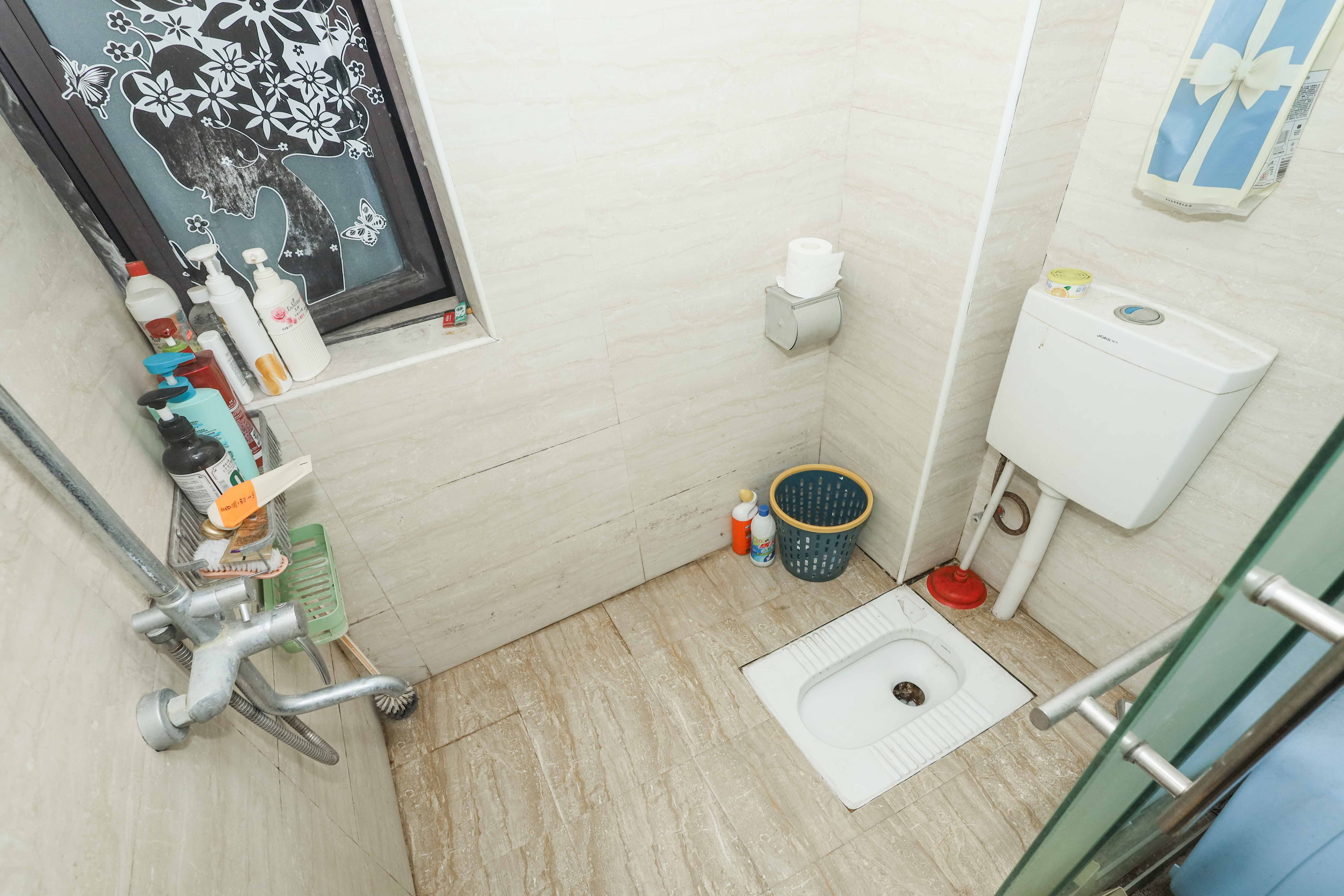 保利麓谷林语E区  3室2厅2卫    89.8万 保利麓谷林语E区  3室2厅2卫    89.8万卫生间