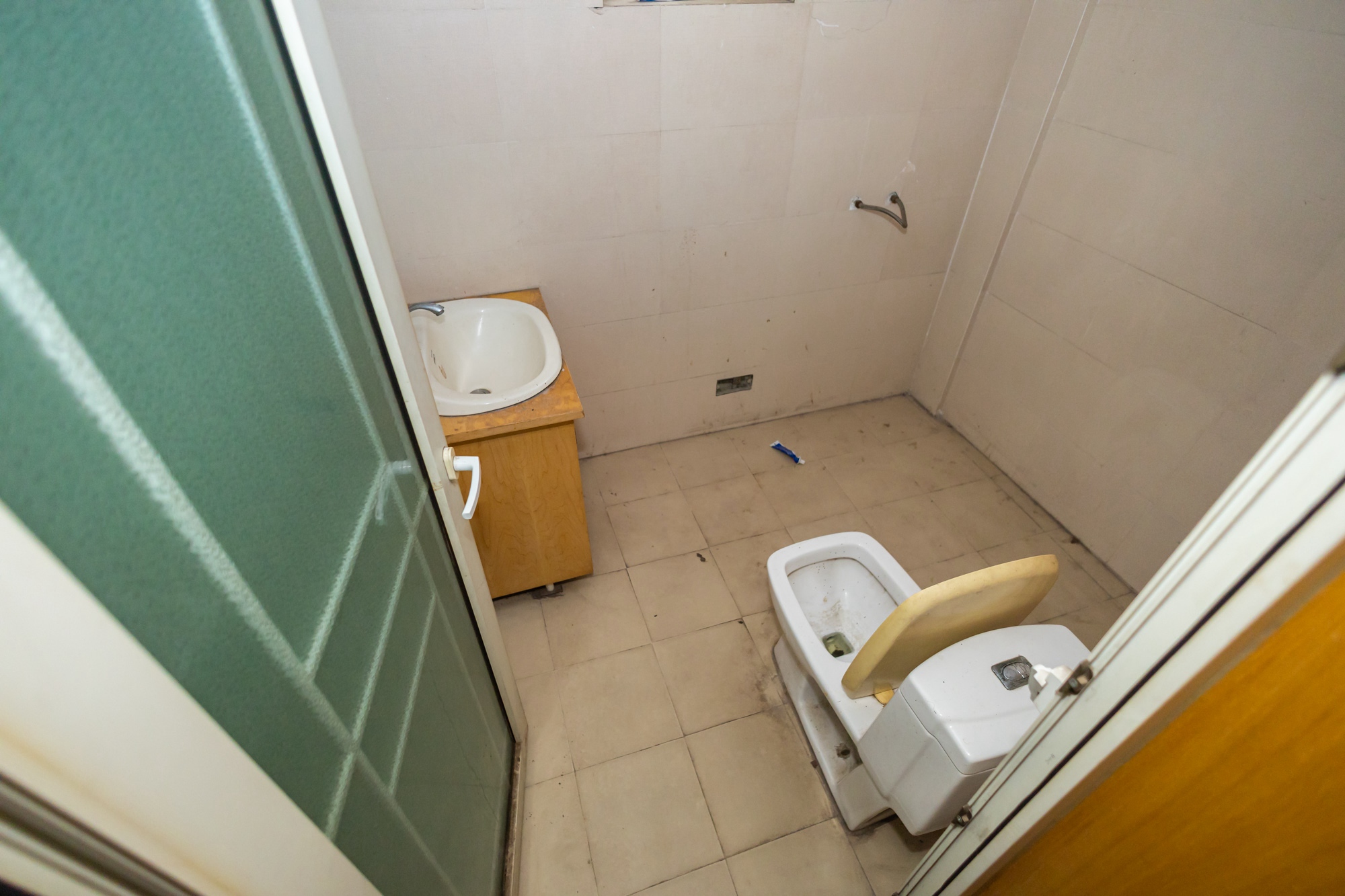 幸福洋房 4室2厅2卫 70.0万 幸福洋房 4室2厅2卫 70.0万卫生间