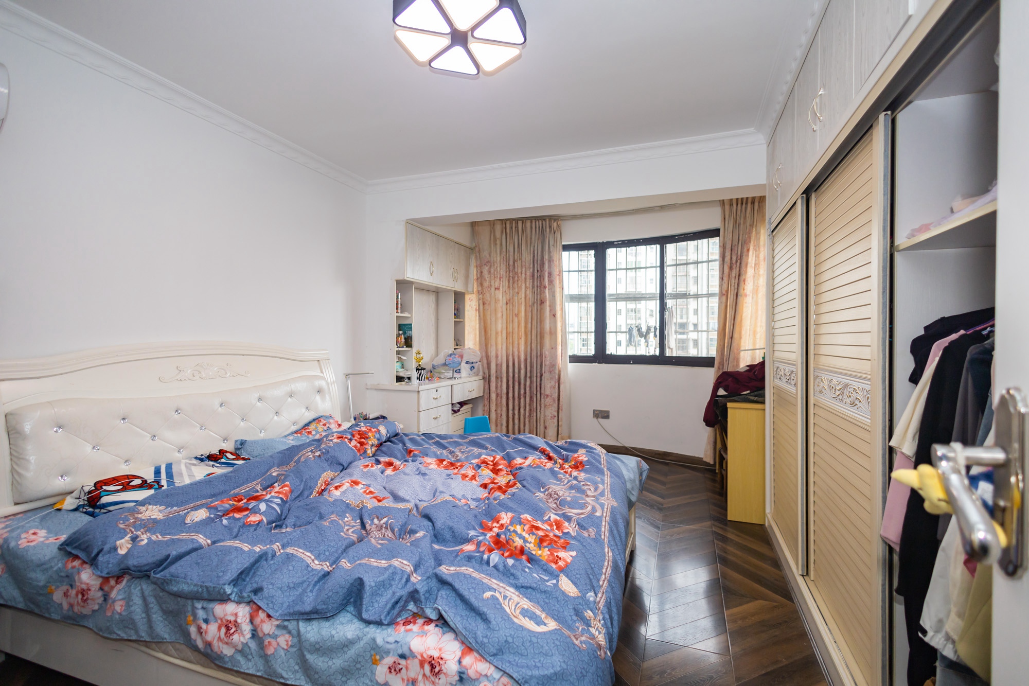 领秀星城(领秀新城) 2室2厅1卫 66.0万 领秀星城(领秀新城) 2室2厅1卫 66.0万卧室