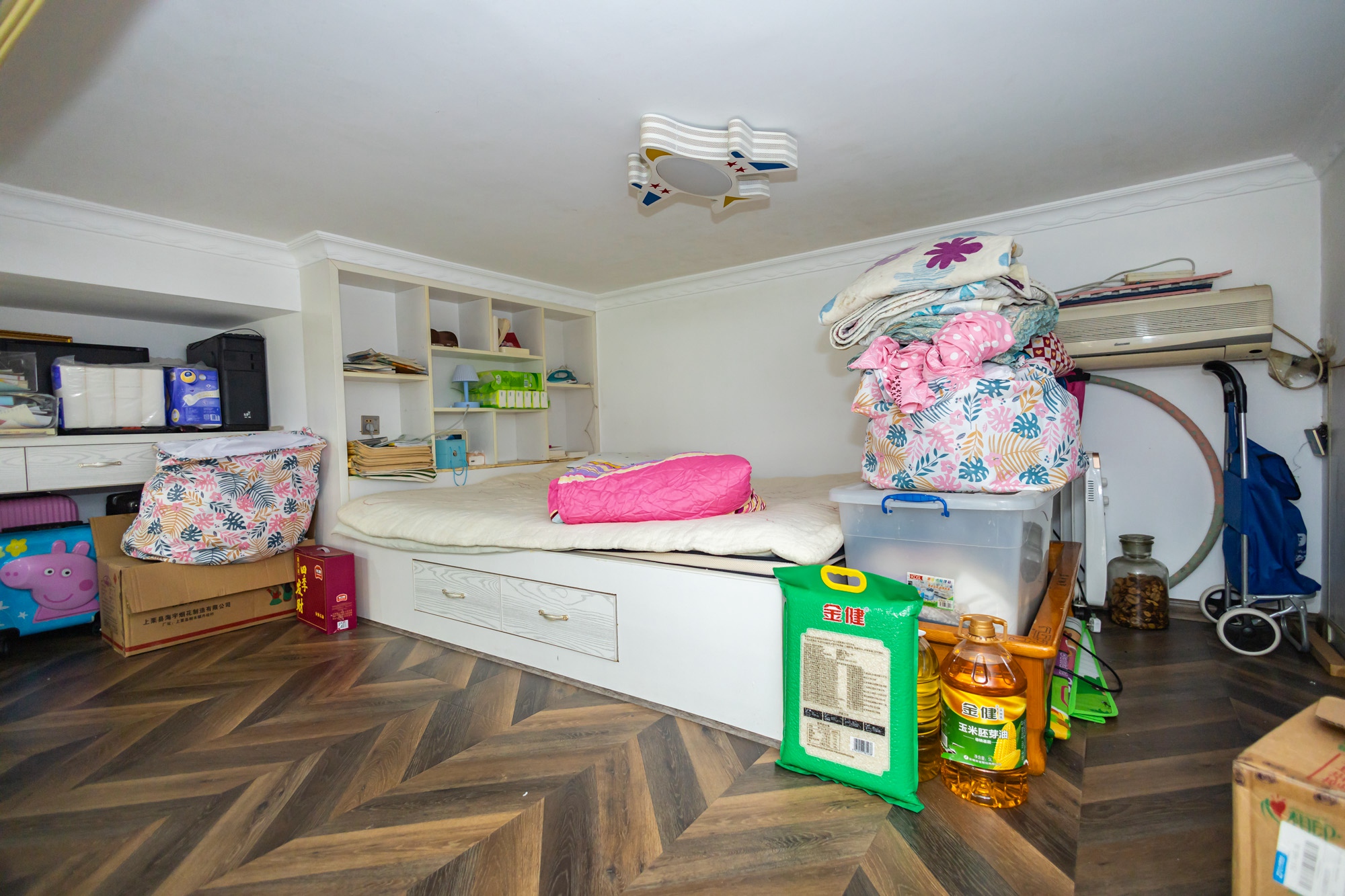 领秀星城(领秀新城) 2室2厅1卫 66.0万 领秀星城(领秀新城) 2室2厅1卫 66.0万卧室