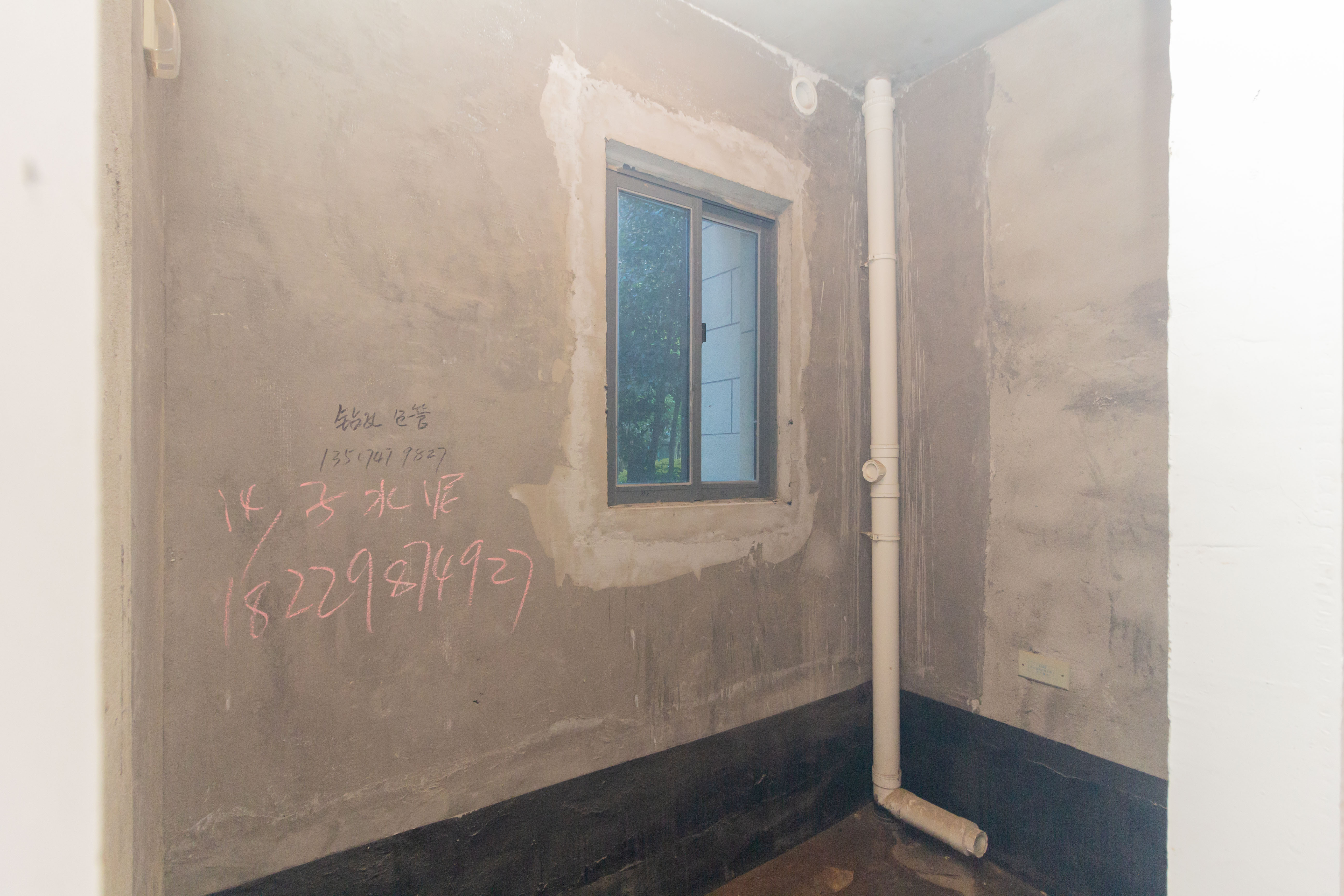 辉宏橄榄城  7室3厅3卫    208.0万 辉宏橄榄城  7室3厅3卫    208.0万卫生间