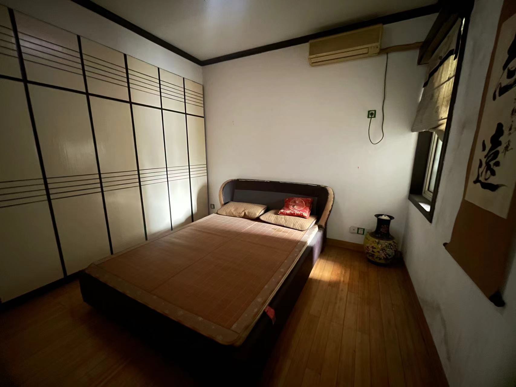 体小综合楼  4室2厅2卫    41.5万 体小综合楼  4室2厅2卫    41.5万室内图