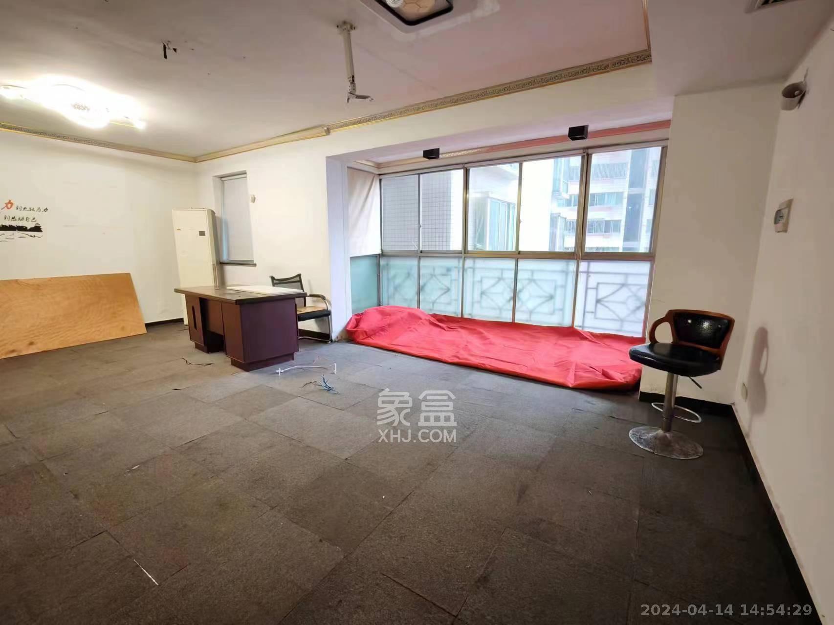 湖南财富中心  4室2厅2卫   4500.00元/月室内图