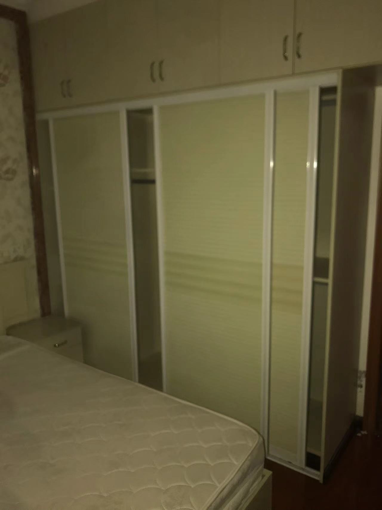 中天会展城B区  2室1厅1卫   2500.00元/月室内图