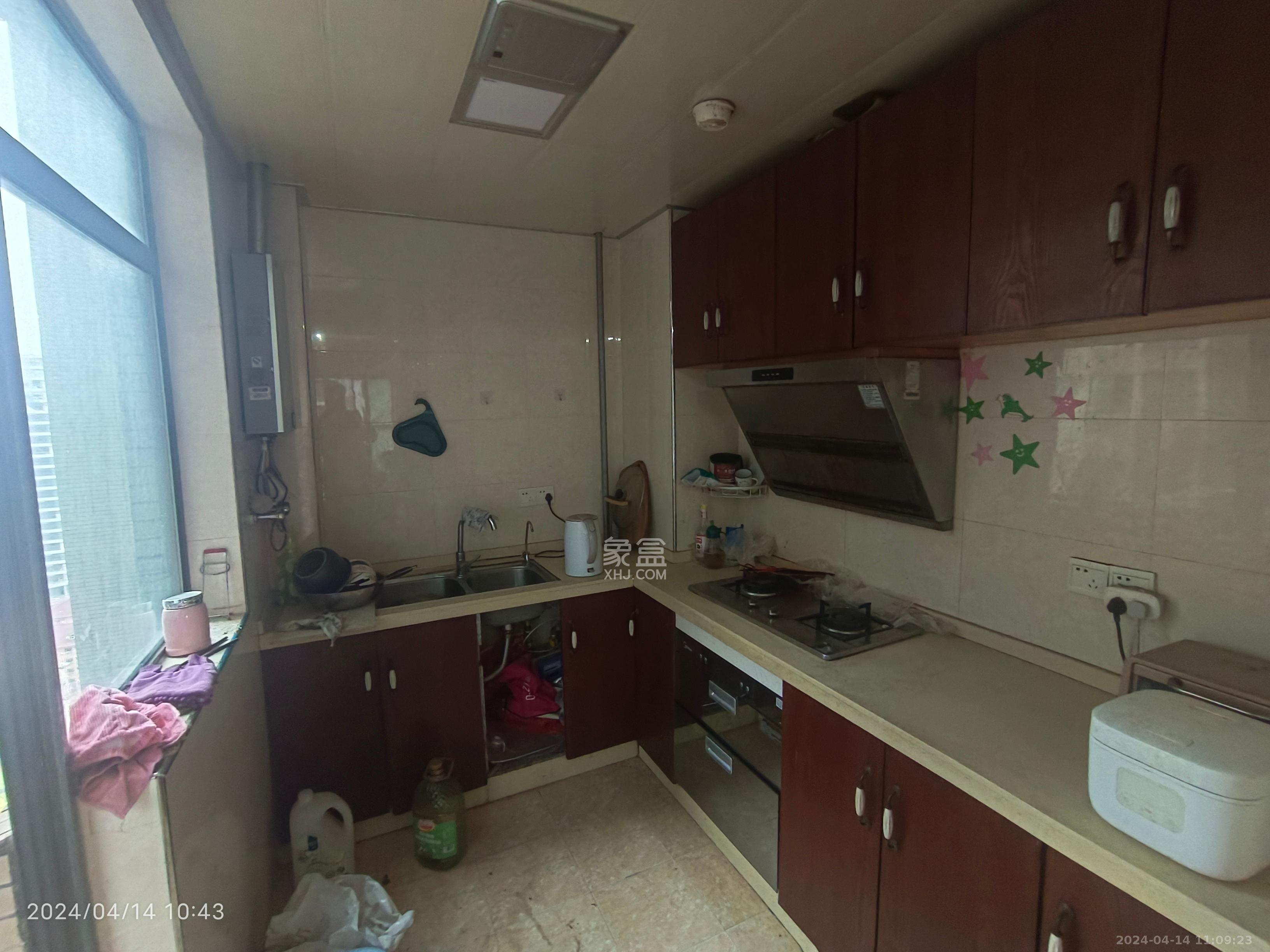 融科东南海  4室2厅2卫   3000.00元/月室内图