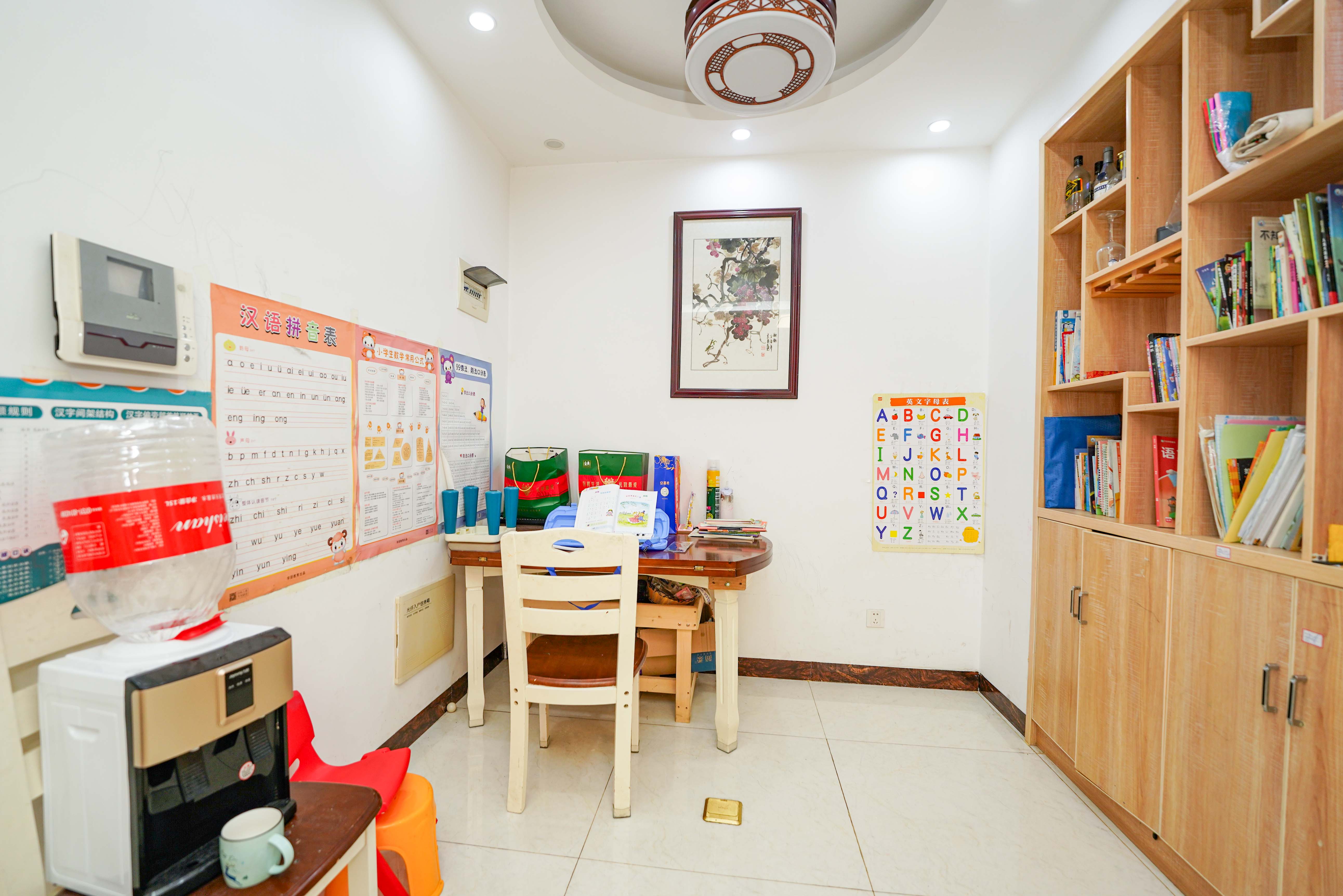 山水印象(愿景想山)  3室2厅1卫    43.68万 山水印象(愿景想山)  3室2厅1卫    43.68万客厅