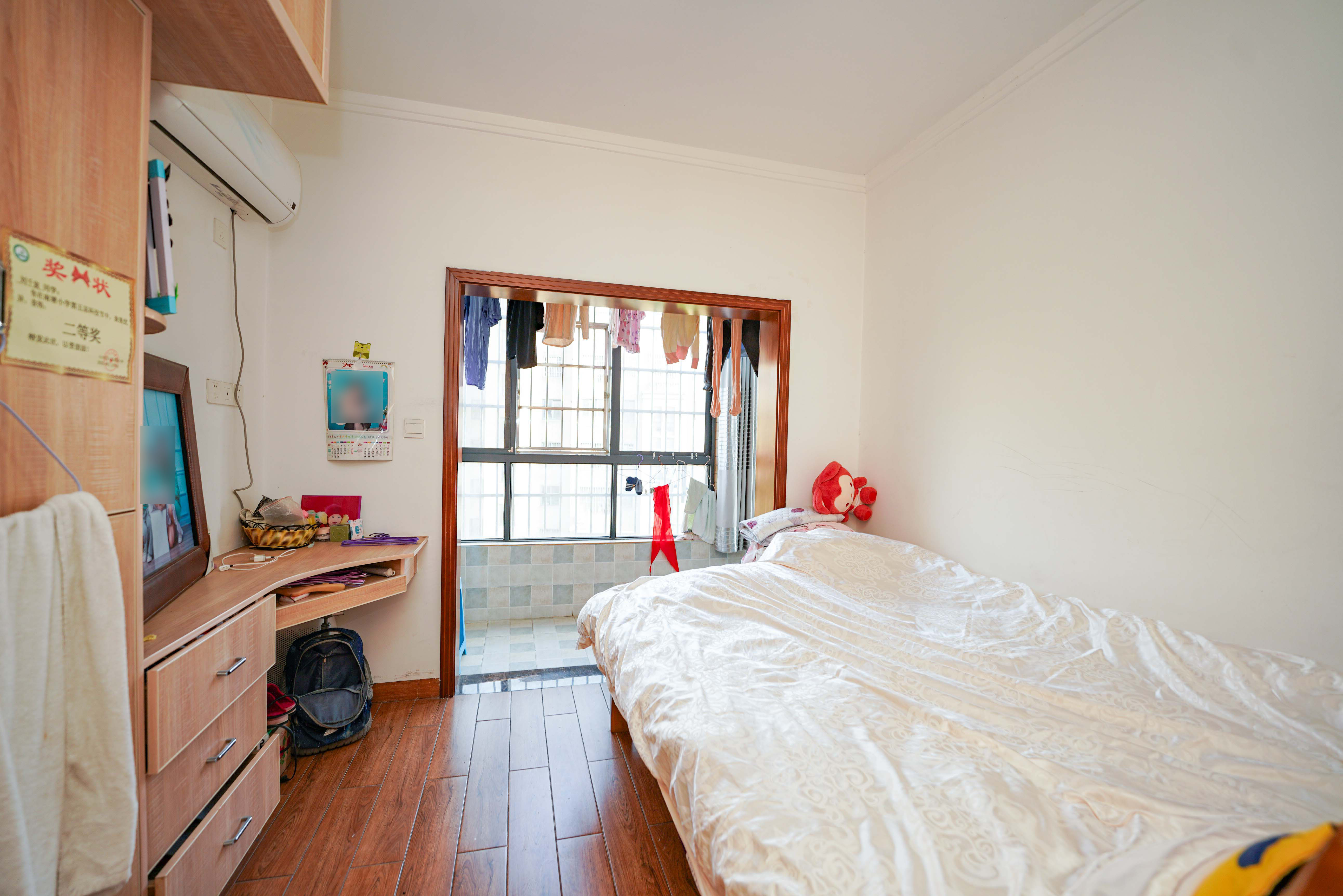 山水印象(愿景想山)  3室2厅1卫    43.68万 山水印象(愿景想山)  3室2厅1卫    43.68万卧室