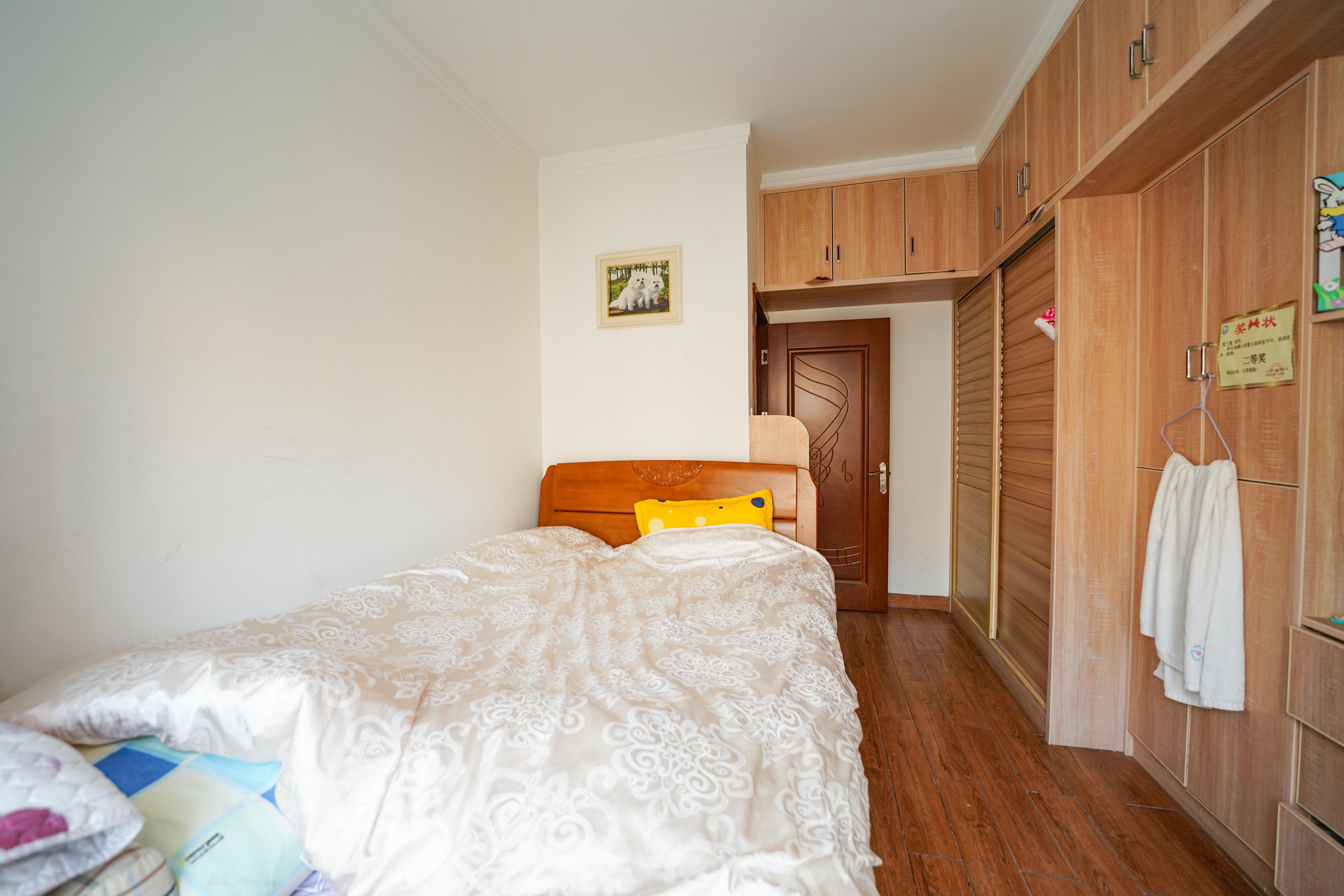 山水印象(愿景想山)  3室2厅1卫    43.68万 山水印象(愿景想山)  3室2厅1卫    43.68万卧室