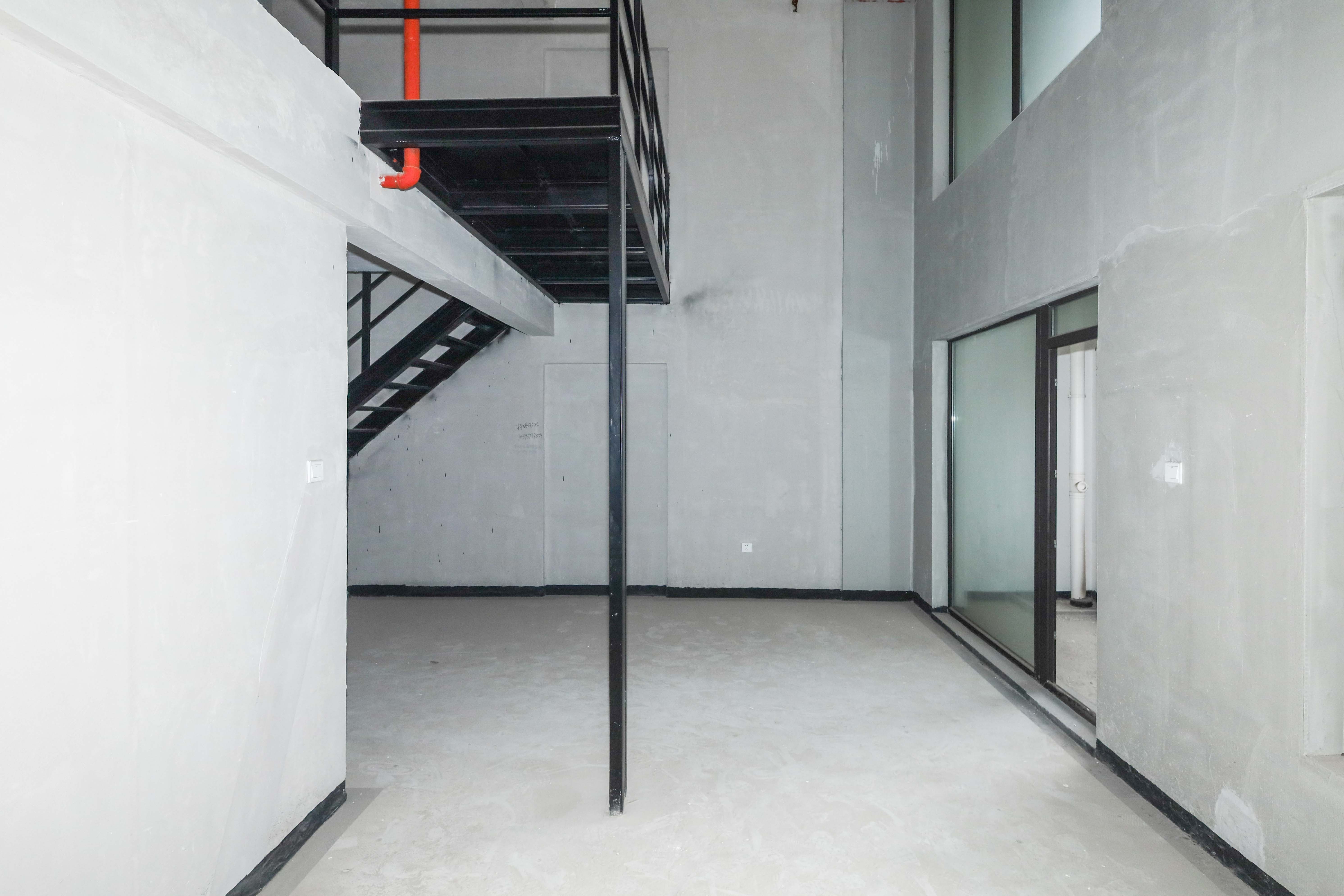 建发央著  3室2厅1卫   207.00万其他