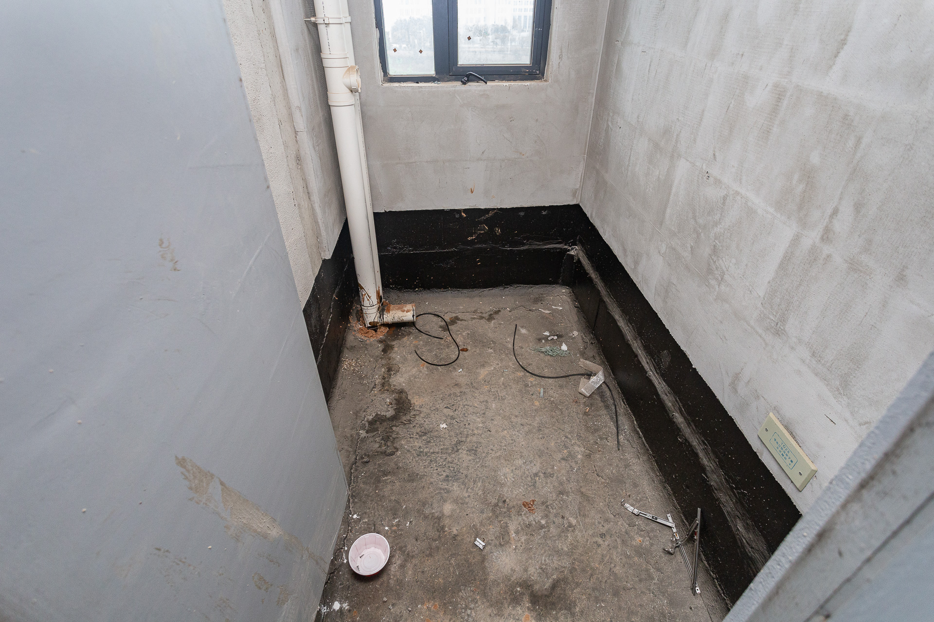 润和滨江广场(润和中央广场) 4室2厅2卫 95.8万 润和滨江广场(润和中央广场) 4室2厅2卫 95.8万卫生间