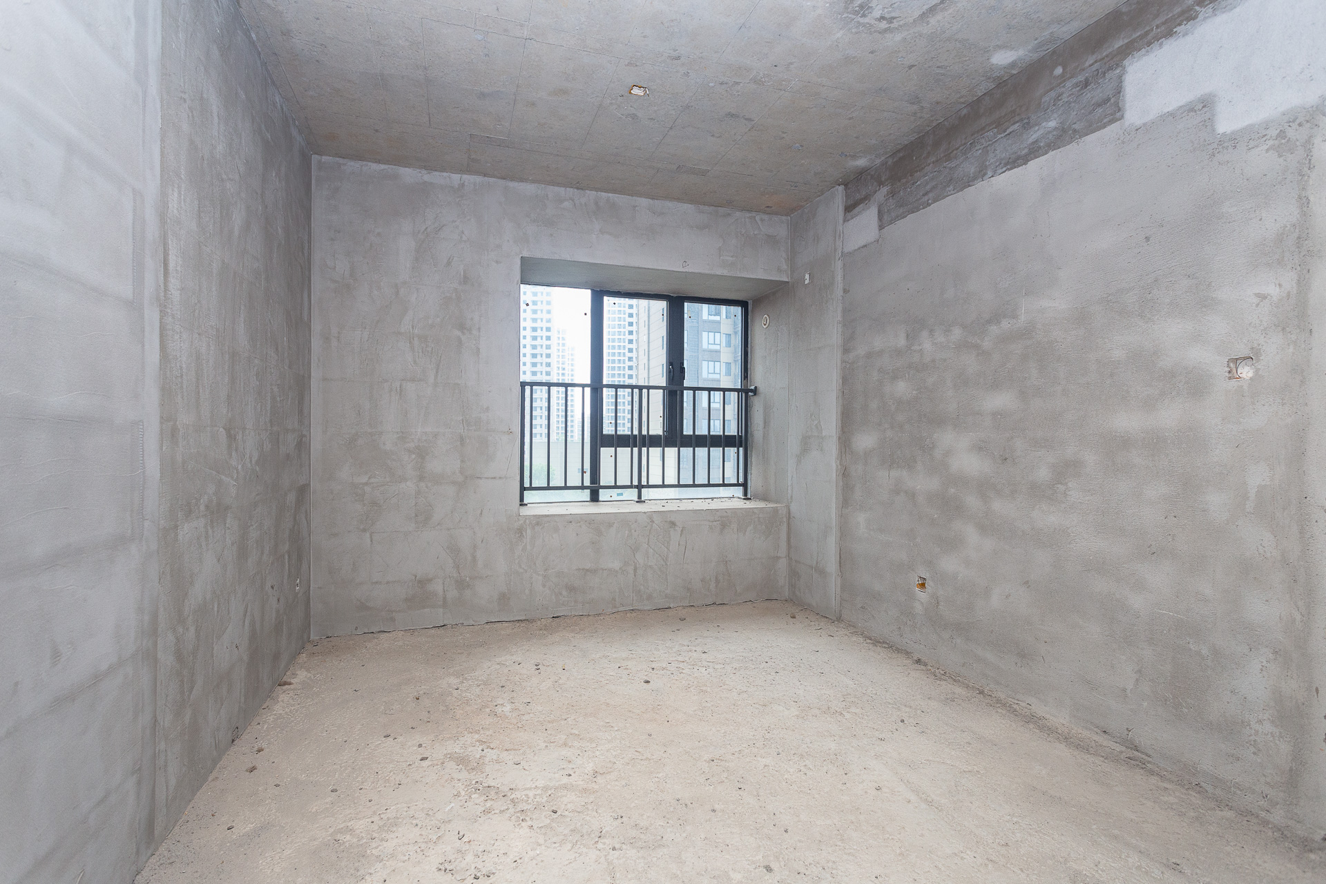 润和滨江广场(润和中央广场) 4室2厅2卫 95.8万 润和滨江广场(润和中央广场) 4室2厅2卫 95.8万卧室