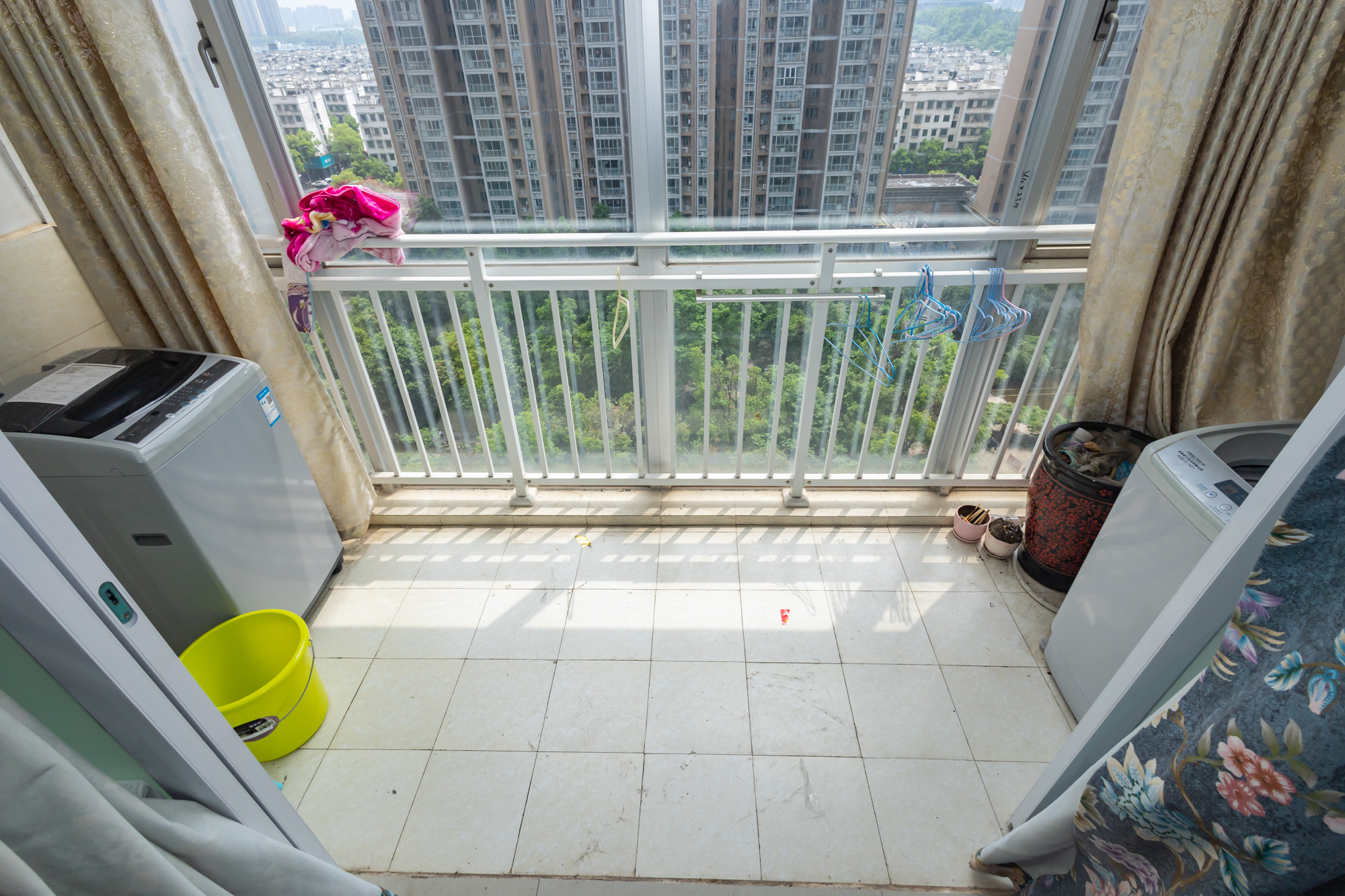 恒广国际景园  2室2厅1卫   65.00万阳台