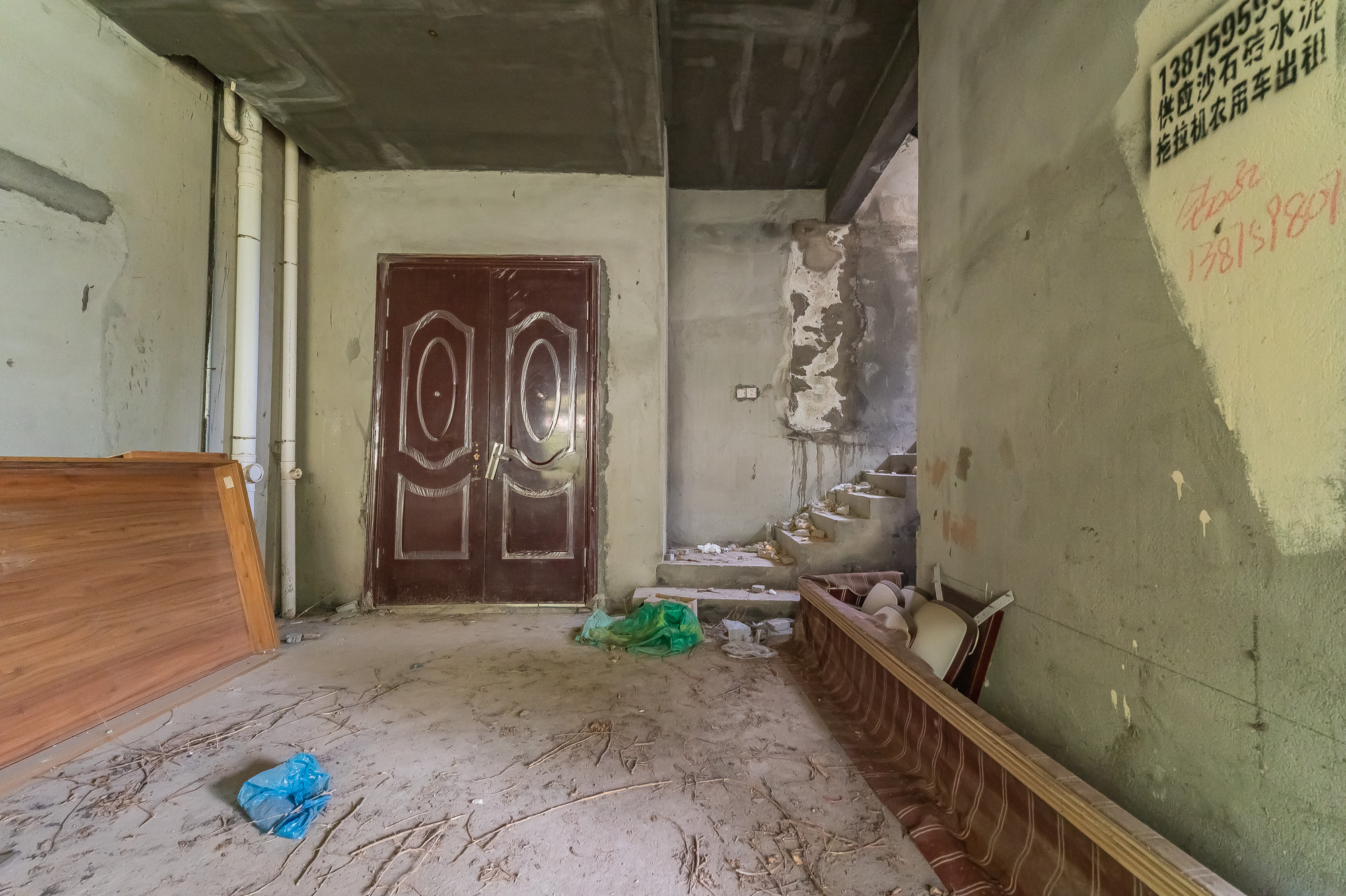 碧桂园威尼斯城 6室2厅6卫 420.0万 碧桂园威尼斯城 6室2厅6卫 420.0万客厅