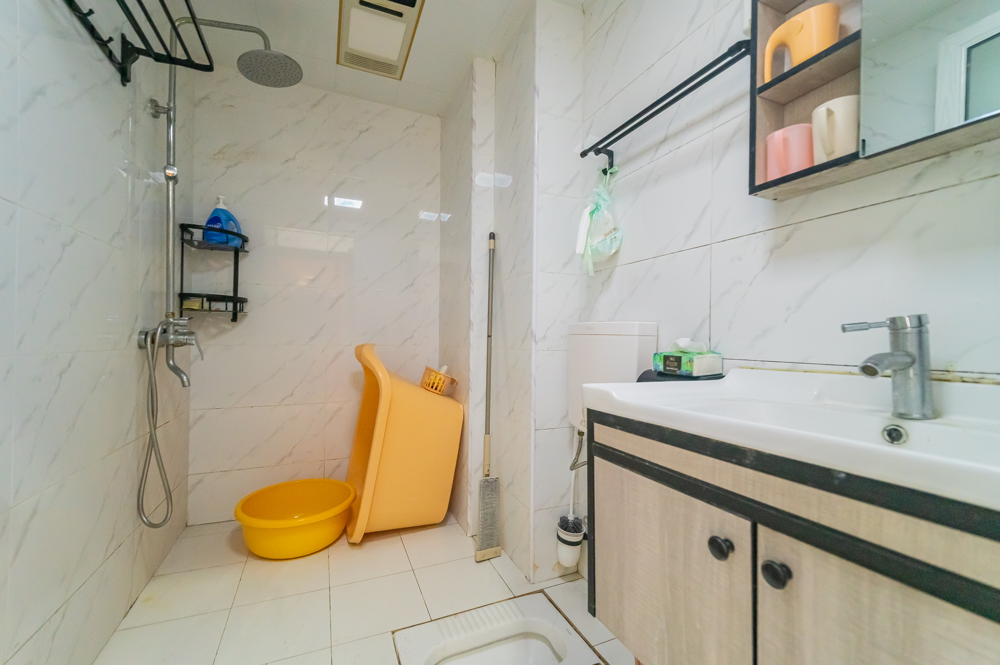 未来漫城  1室1厅1卫    38.0万 未来漫城  1室1厅1卫    38.0万卫生间