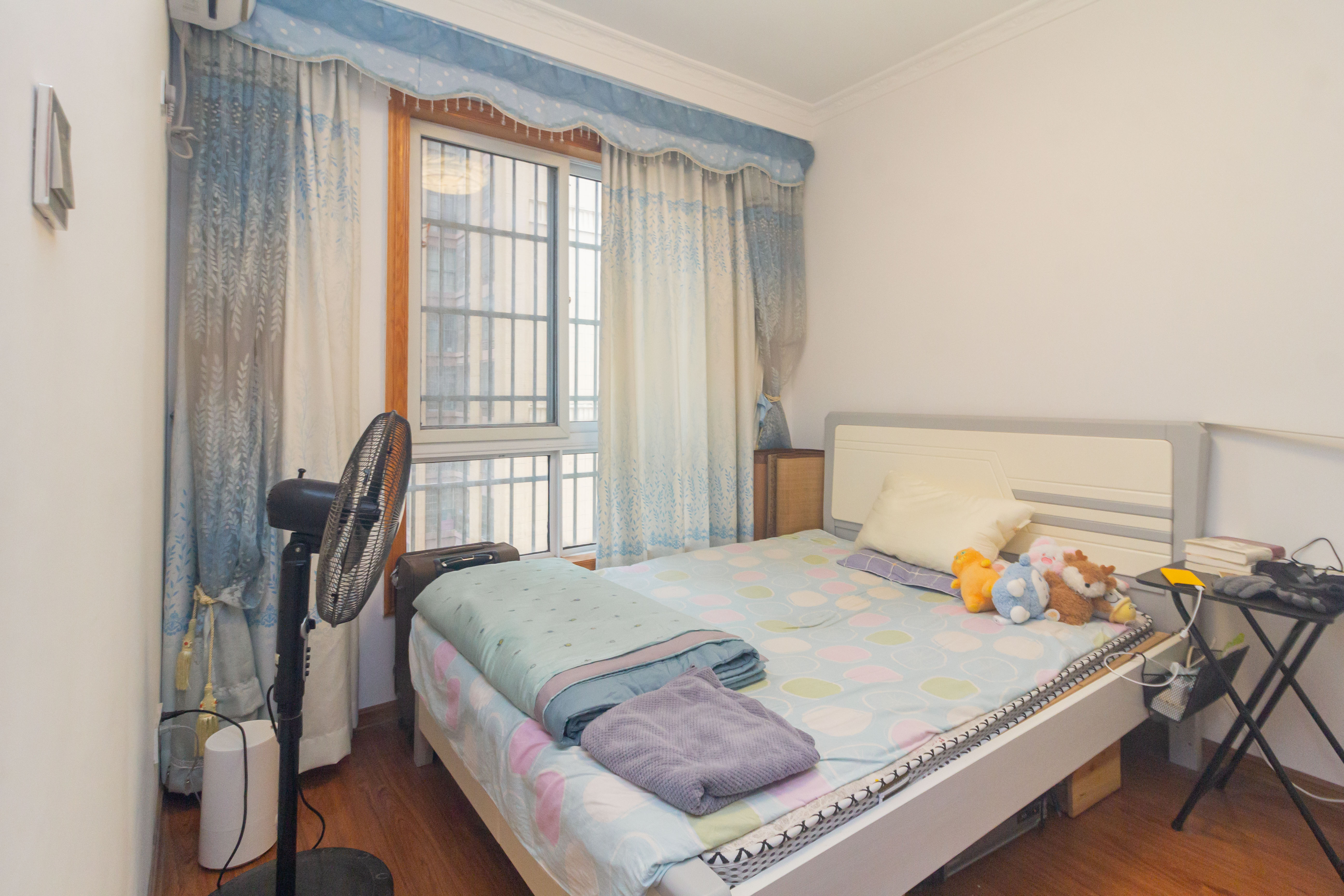 领东汇 3室1厅1卫 75.8万 领东汇 3室1厅1卫 75.8万卧室