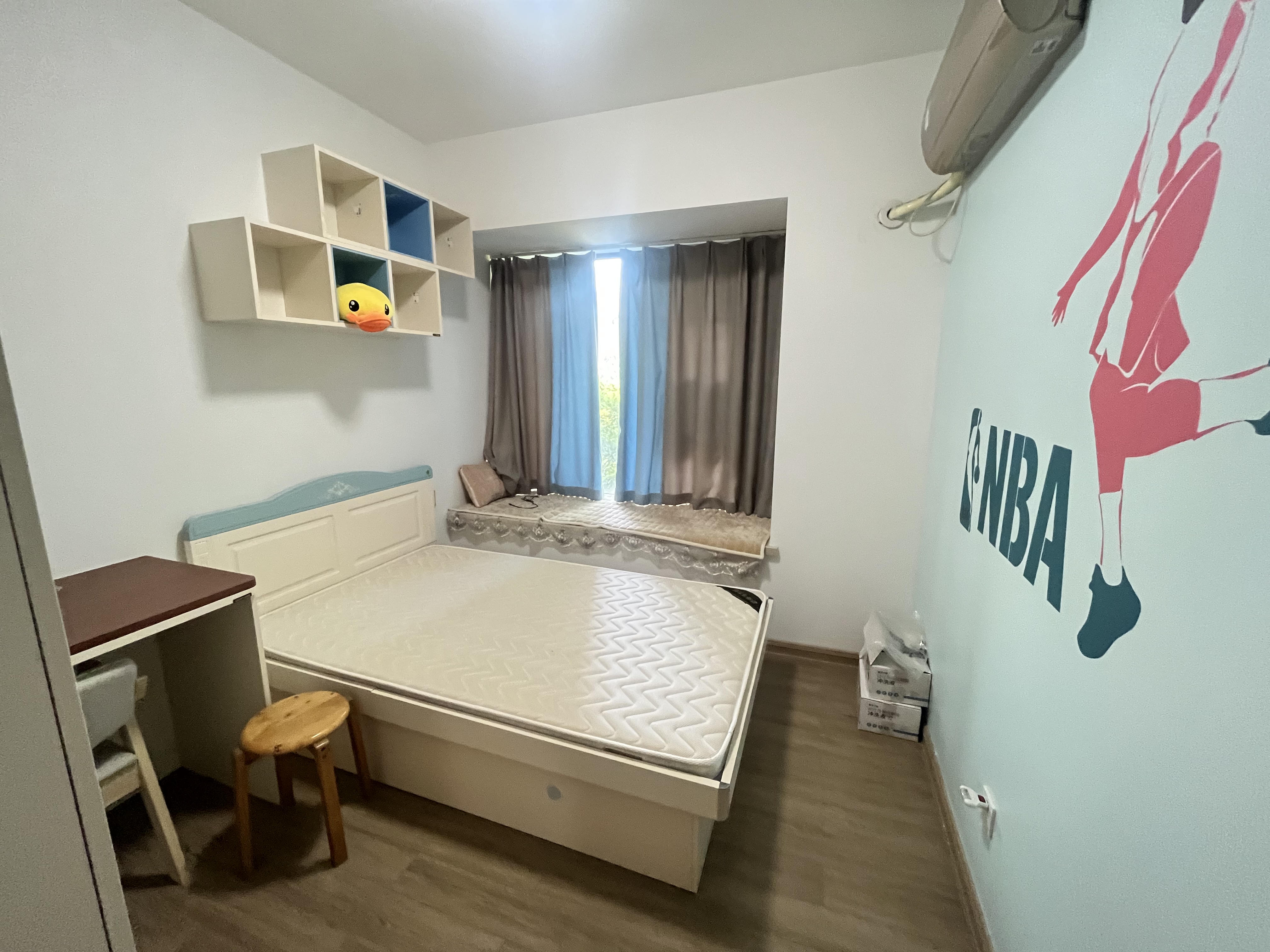 蓝溪谷 4室2厅2卫 80.0万 蓝溪谷 4室2厅2卫 80.0万室内图