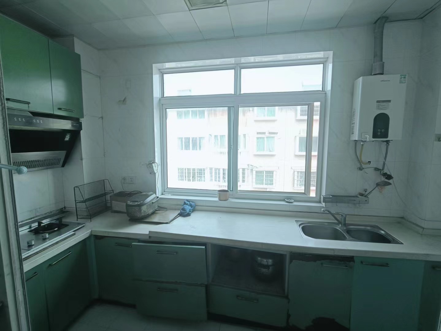 楠湖山庄  3室2厅1卫    80.0万 楠湖山庄  3室2厅1卫    80.0万室内图